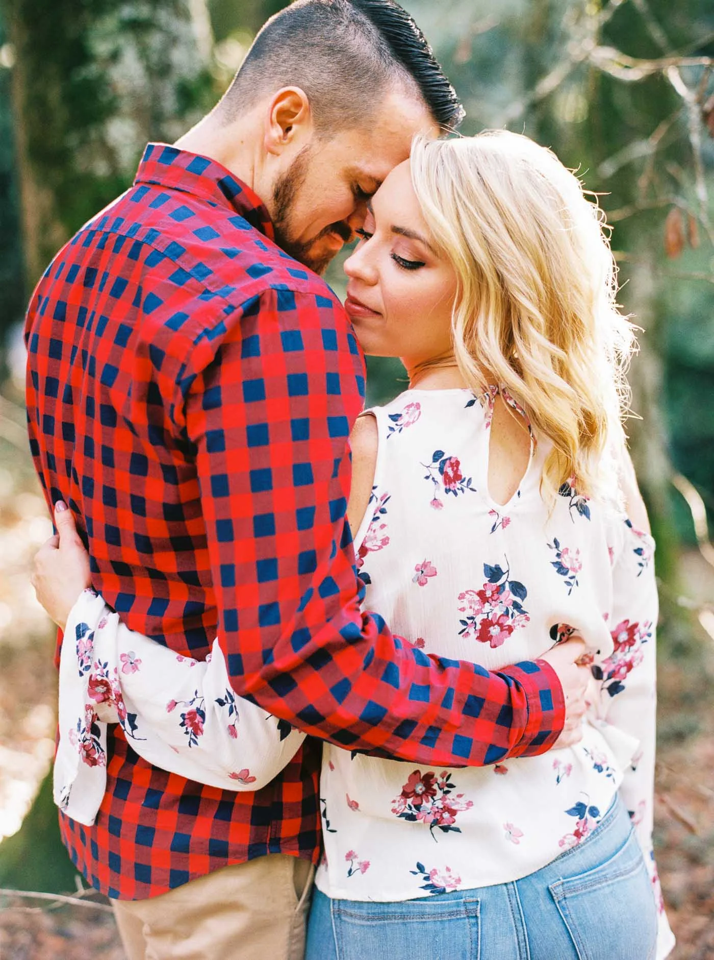 Danielle Poff Photography 
http://www.daniellepoff.com