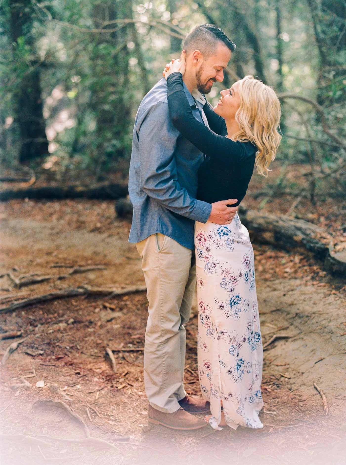 Danielle Poff Photography 
http://www.daniellepoff.com