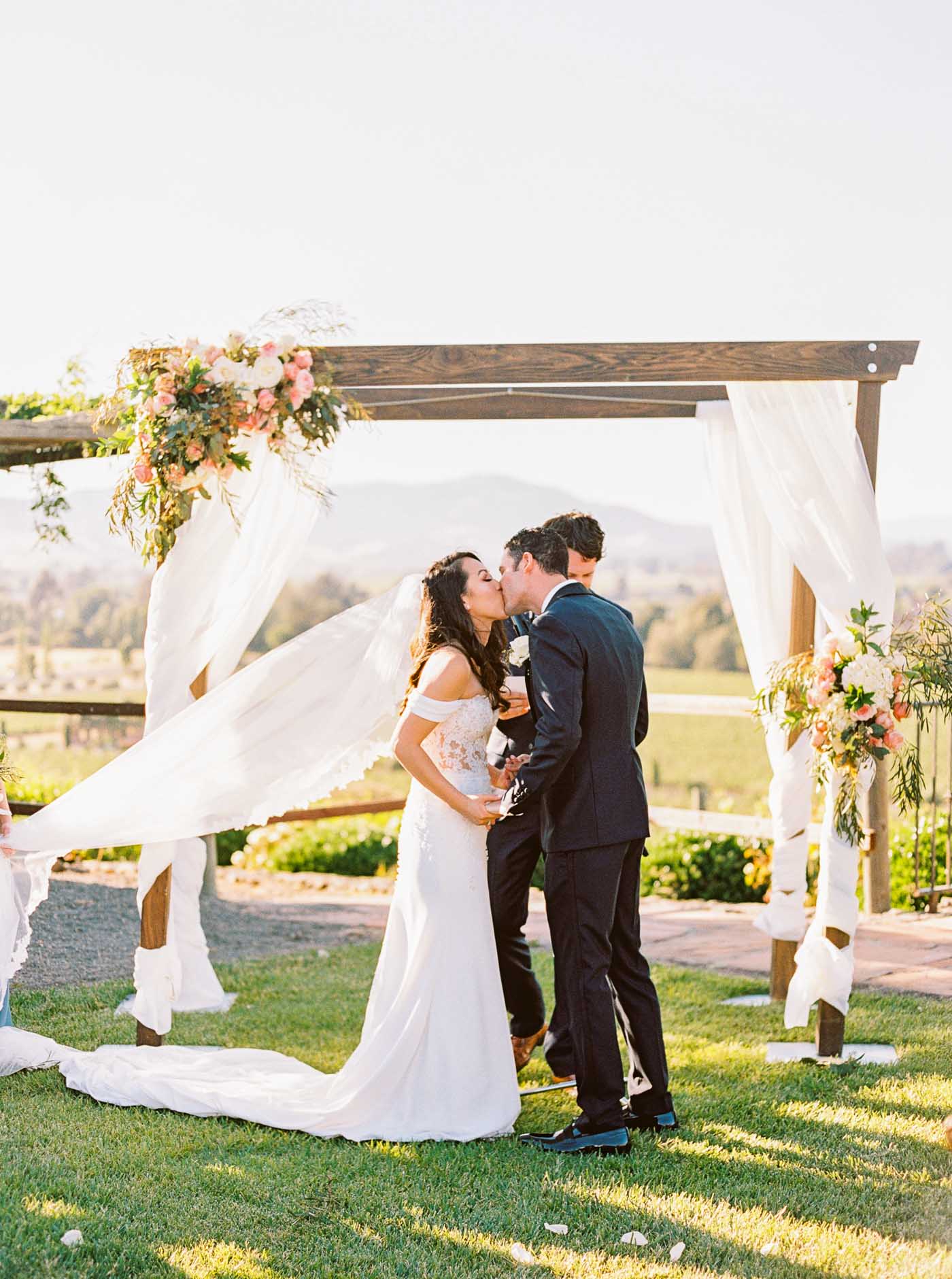 Danielle Poff Photography
http://www.daniellepoff.com