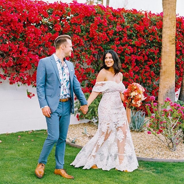 Craving color, celebrating love, Palm Springs, fun couples, and taking pretty photos 🌸 @onedarlingday @bestdayeverfloraldesign