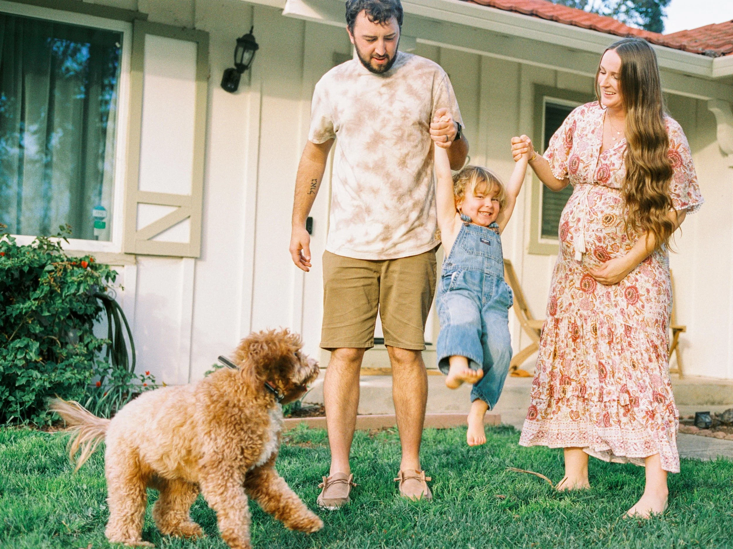 Sherman Family In Their Front Yard // Livermore, CA