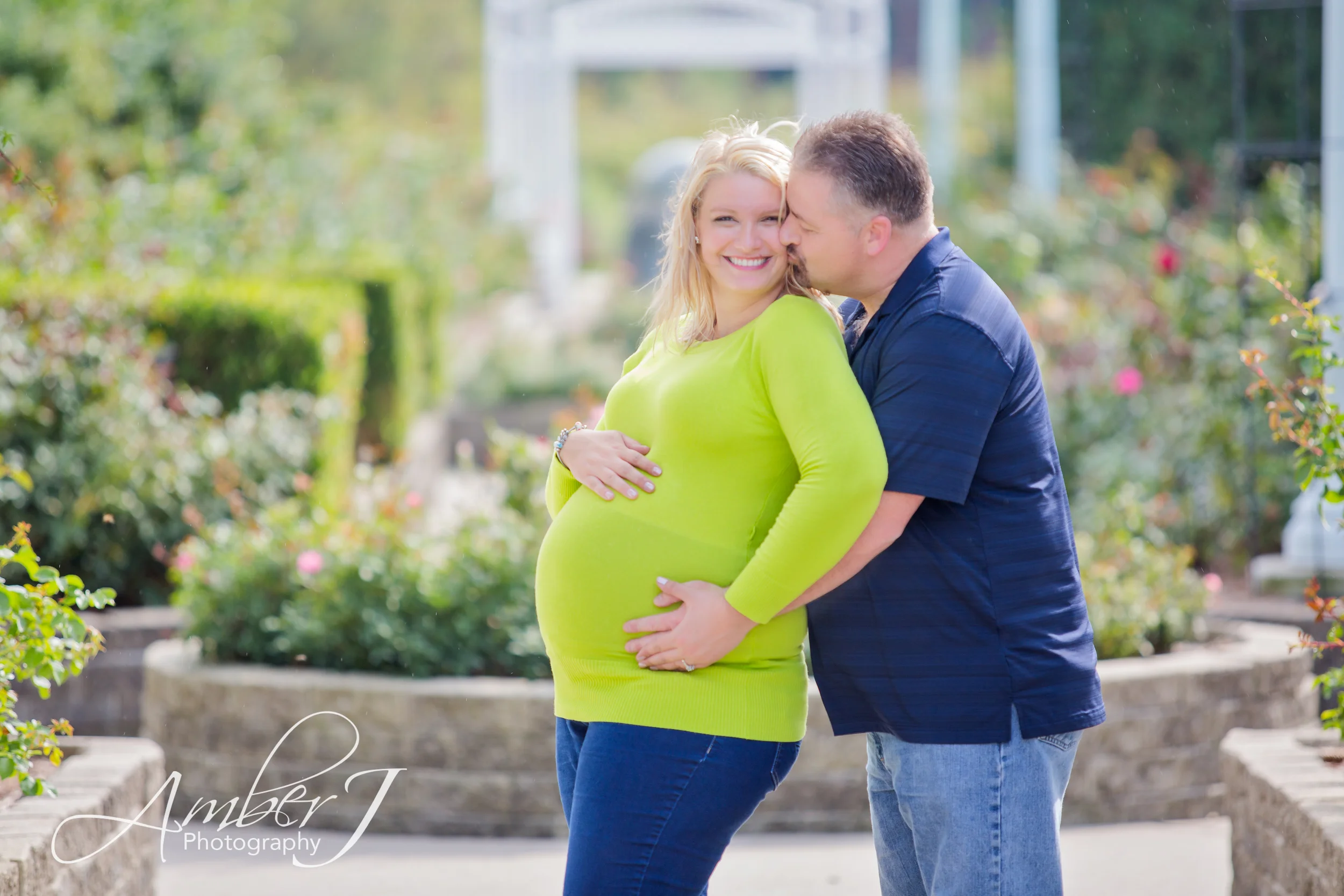 Steele_Maternity_AmberJPhotographyBlog_23.jpg
