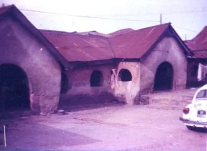 Irefin-Palace-in-1985_photo-by-Arc-Akin-Yoloye_thumb.jpg