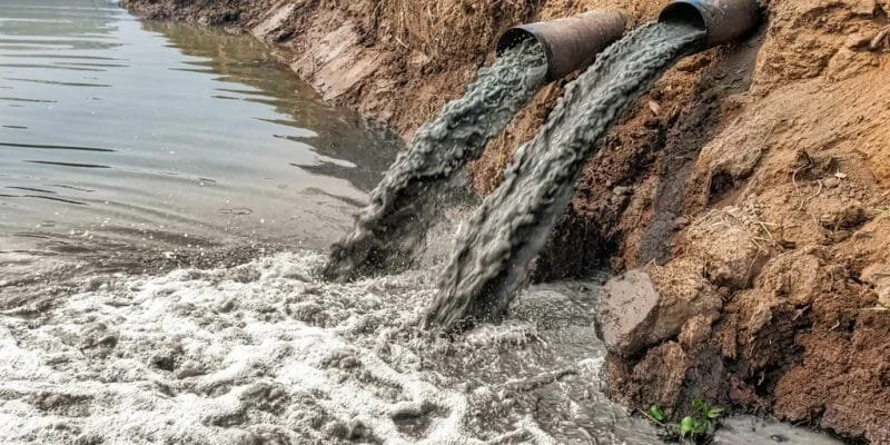 Toxic wastewater reservoir in Florida on brink of collapse; state of emergency declared