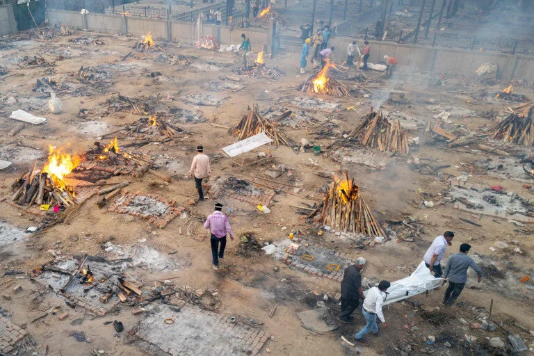 Mass crematorium set up in India where 115 people are dying every hour  
