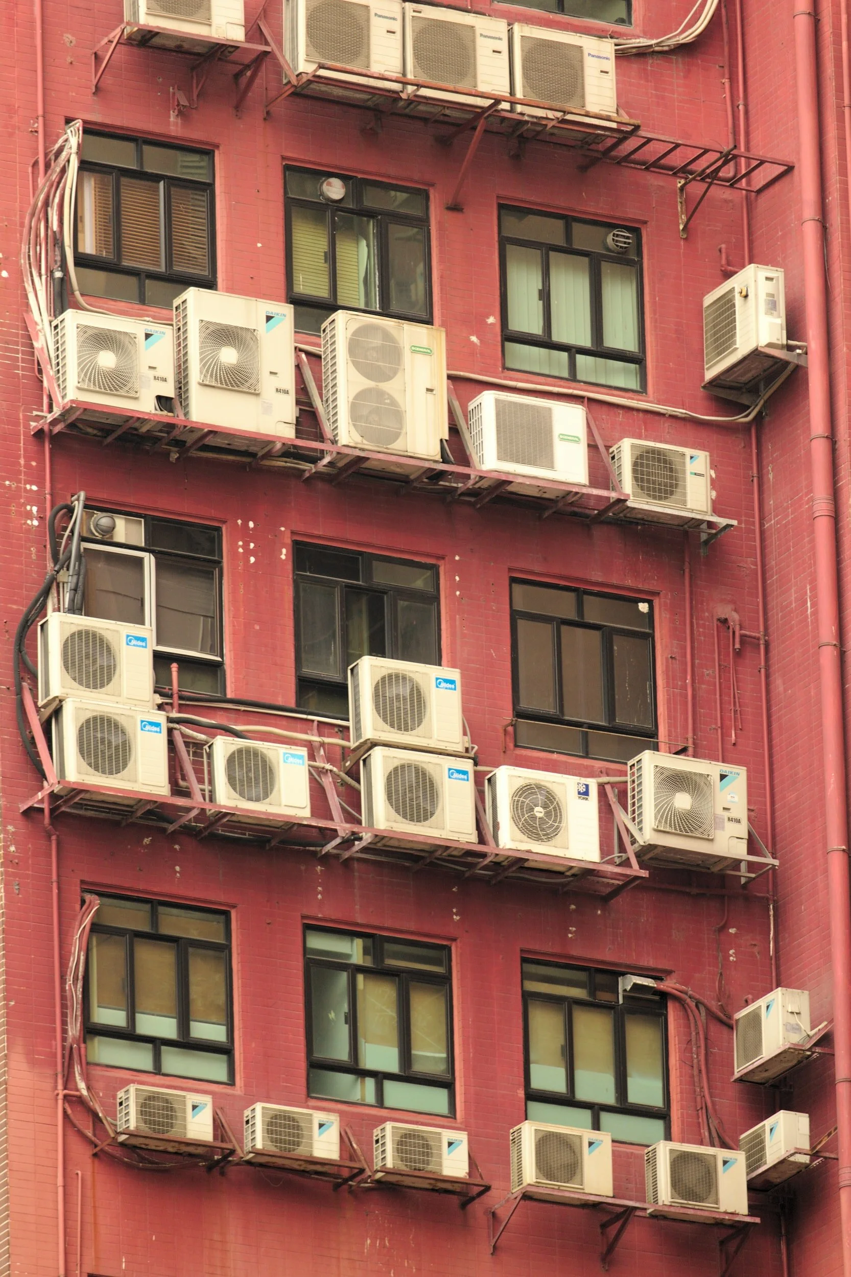 The cost of cooling: how air conditioning is heating up the world
