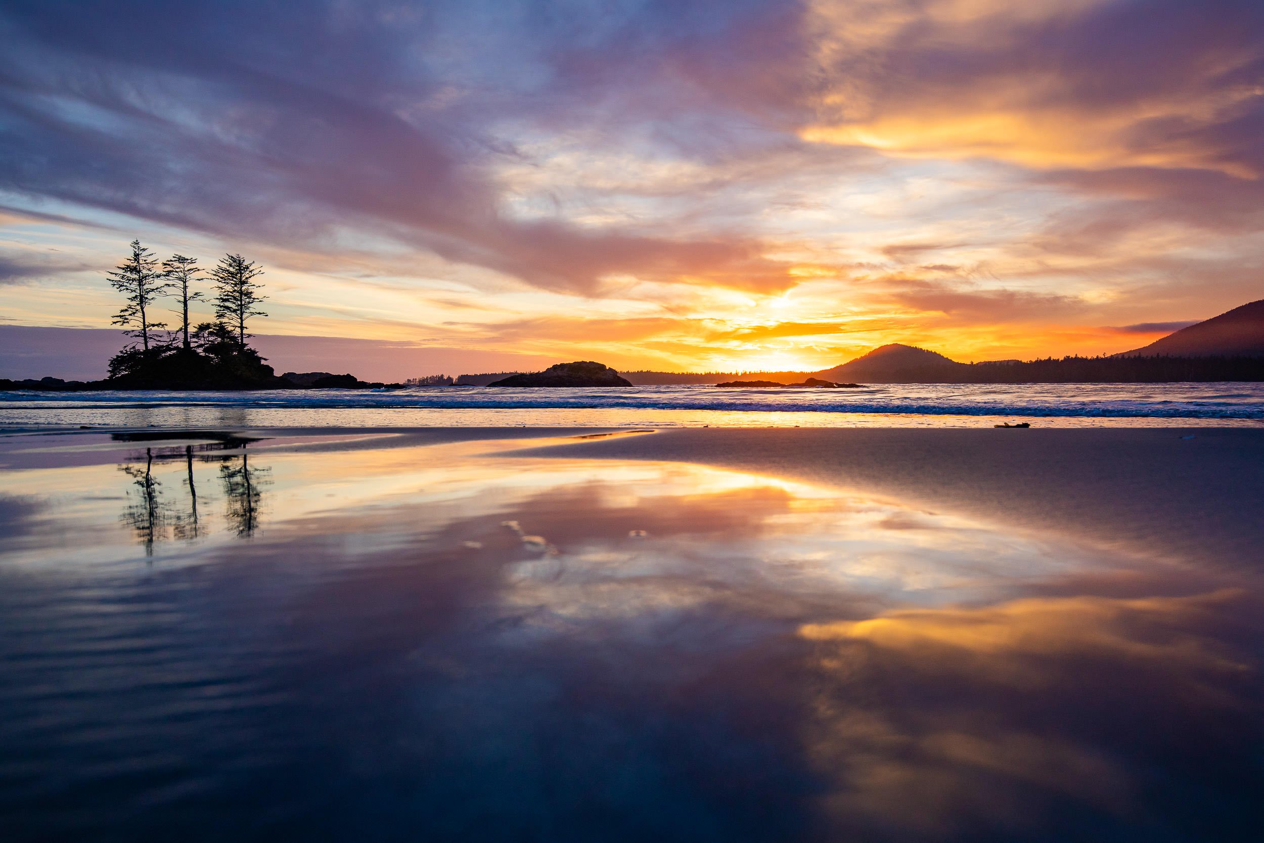 flores-island-cow-bay-sunset.jpg