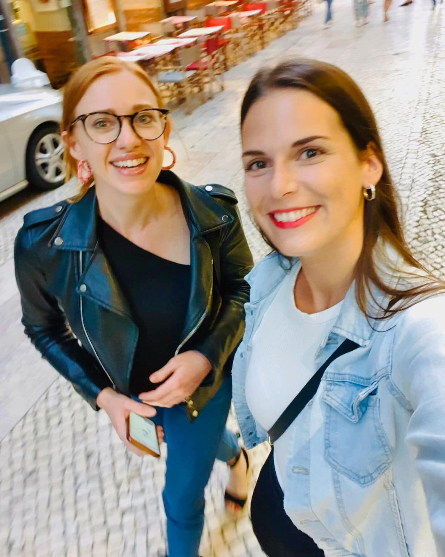 We met on BUMBLE 🐝 
True story: when I first officially moved to Hamburg, I was struggling to break out of the English-speaking, expat bubble and make connections with actual Germans. Enter Bumble BFF. 
After a few friend dates and bike adventures t