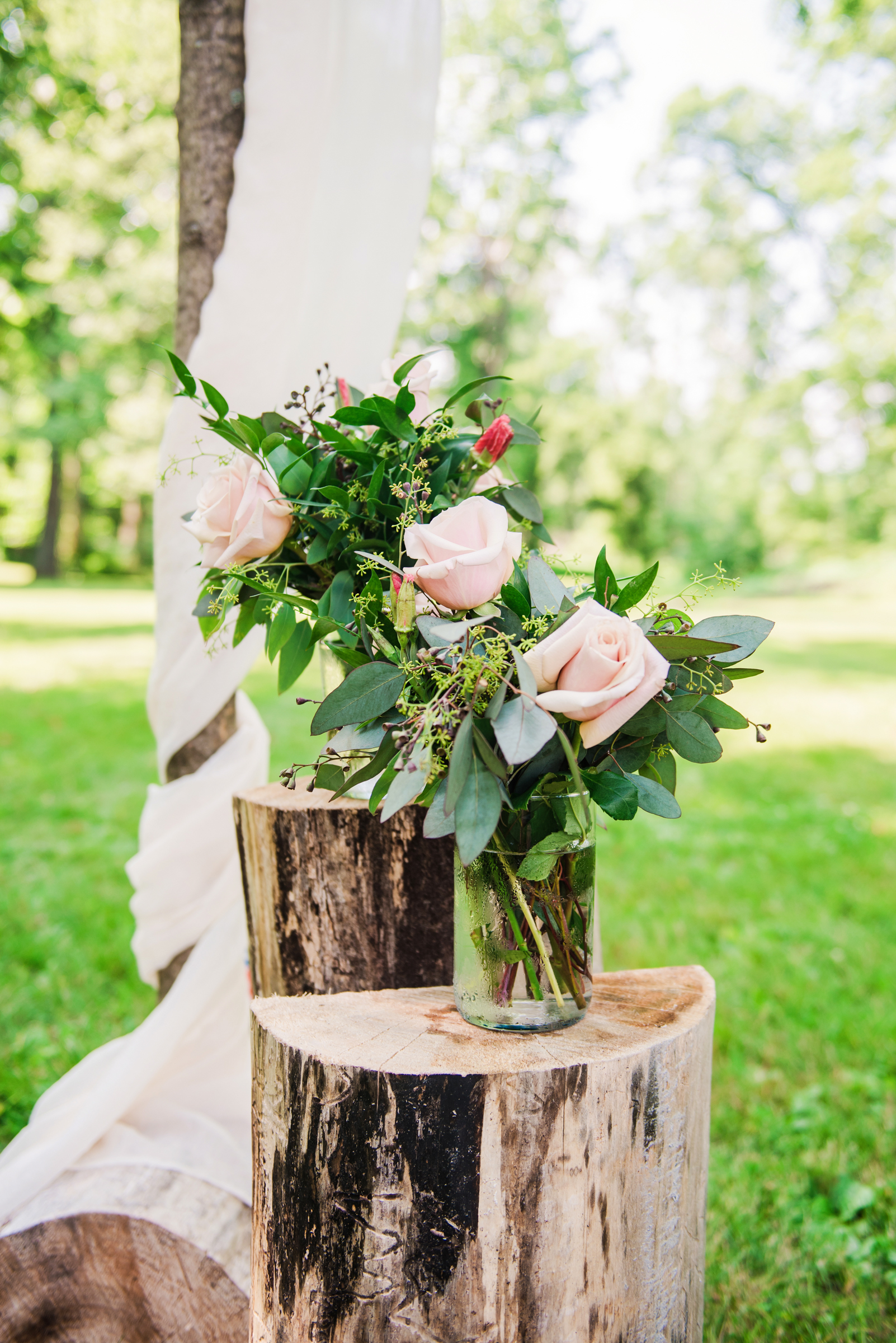 JILLSTUDIO_Toganenwood_Estate_Rochester_Wedding_Rochester_NY_Photographer_DSC_6080.jpg