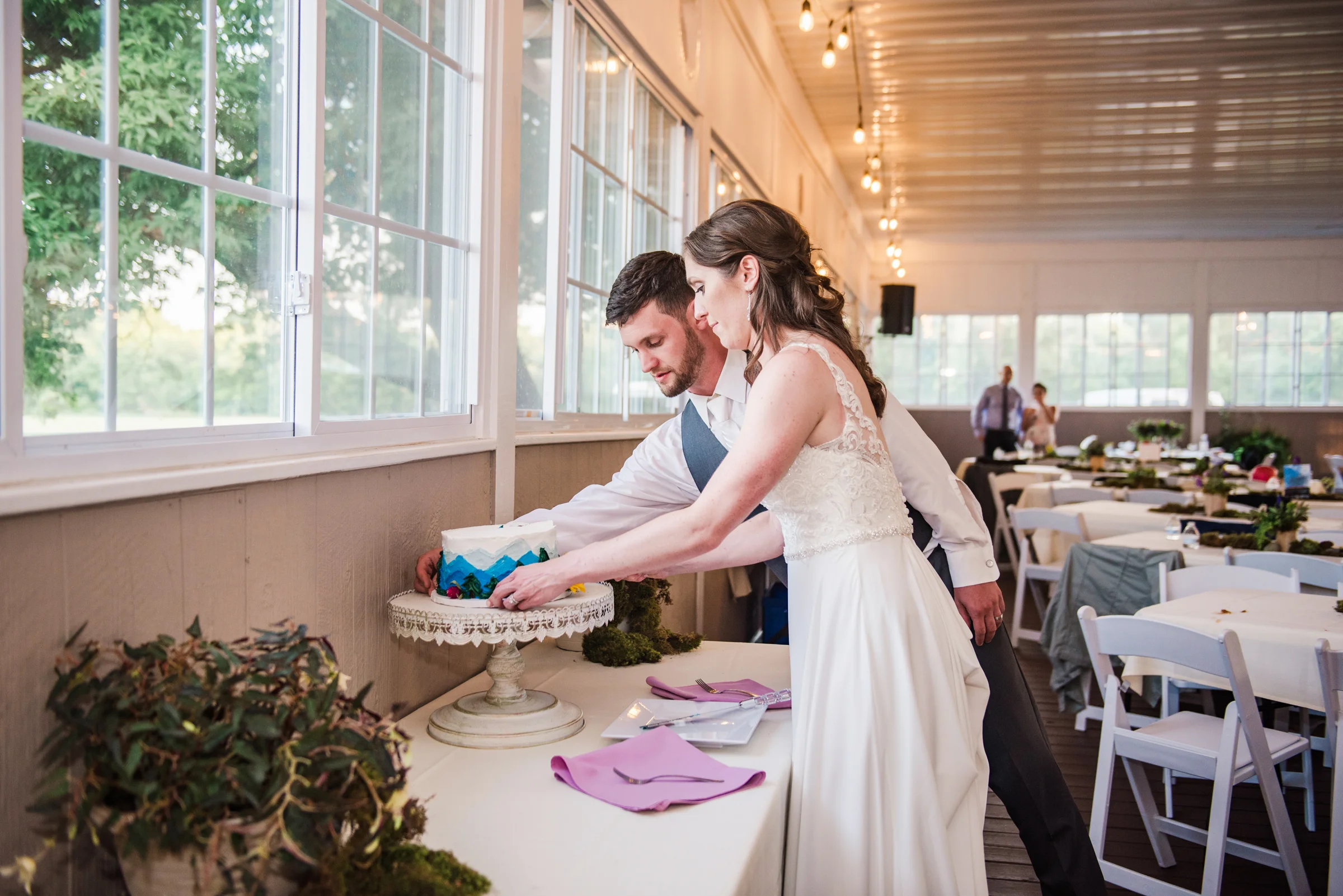 Jerris_Wadsworth_Wedding_Barn_Rochester_Wedding_JILL_STUDIO_Rochester_NY_Photographer_DSC_3000.jpg