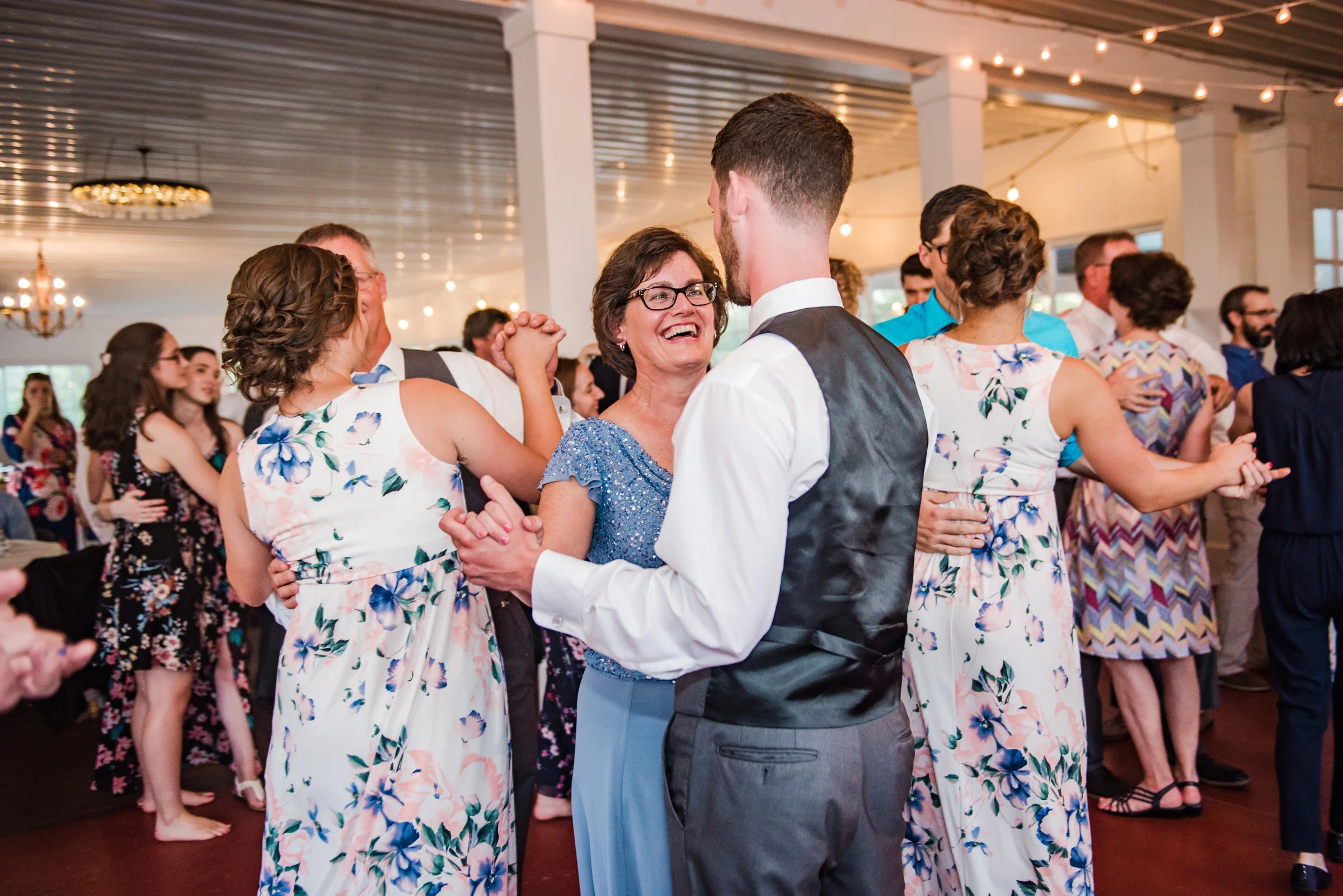 Jerris_Wadsworth_Wedding_Barn_Rochester_Wedding_JILL_STUDIO_Rochester_NY_Photographer_DSC_3031.jpg
