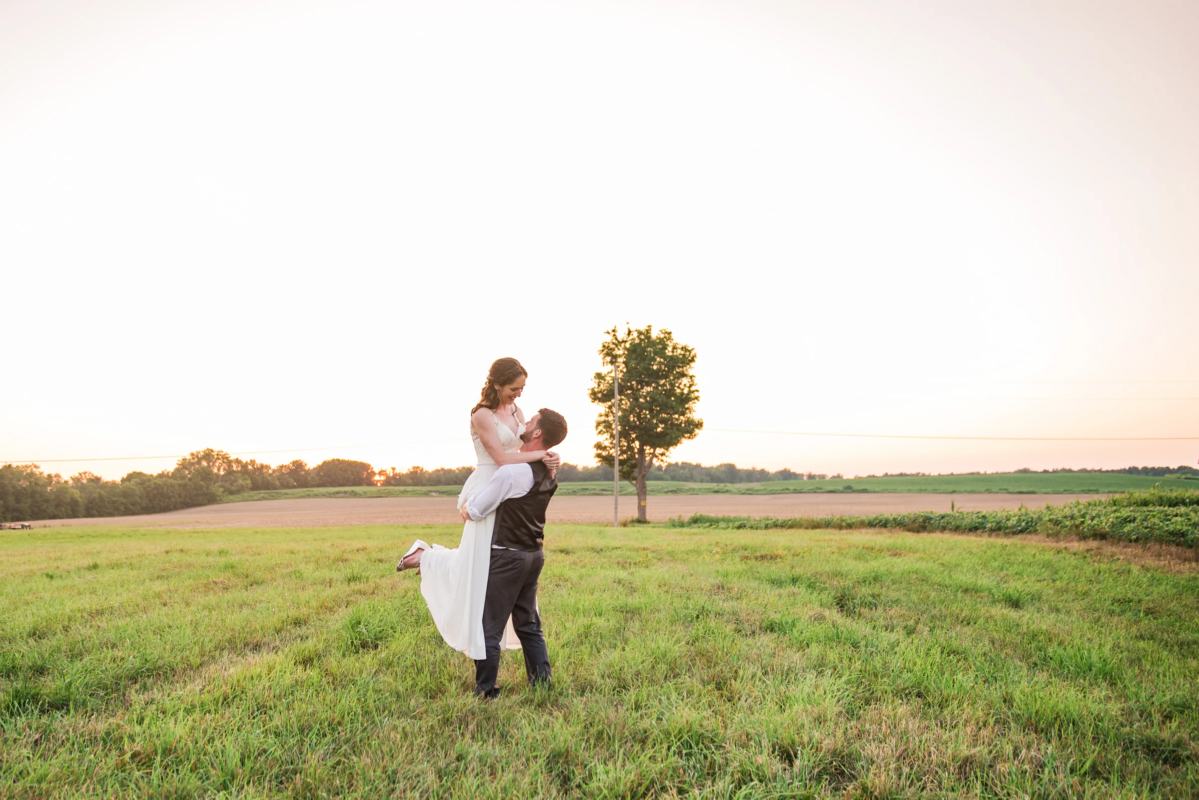 Jerris_Wadsworth_Wedding_Barn_Rochester_Wedding_JILL_STUDIO_Rochester_NY_Photographer_DSC_3119.jpg