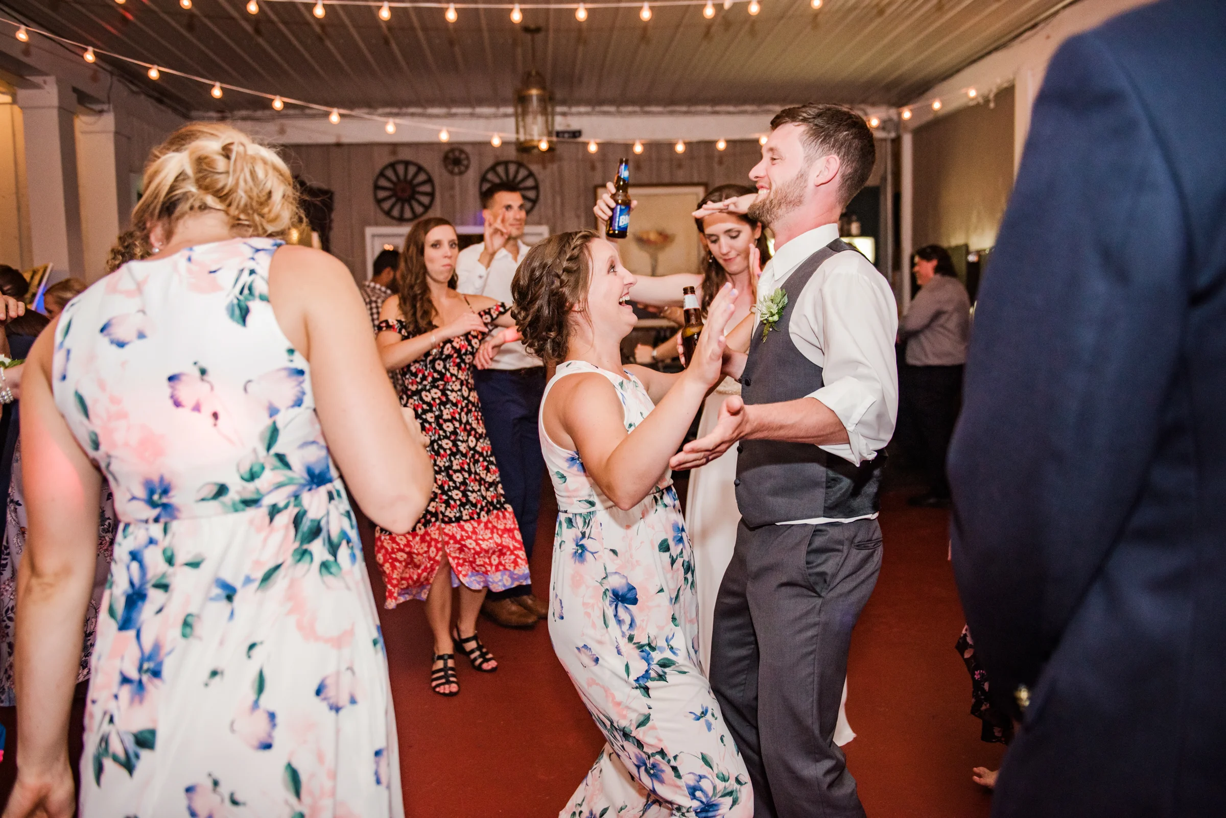Jerris_Wadsworth_Wedding_Barn_Rochester_Wedding_JILL_STUDIO_Rochester_NY_Photographer_DSC_3202.jpg