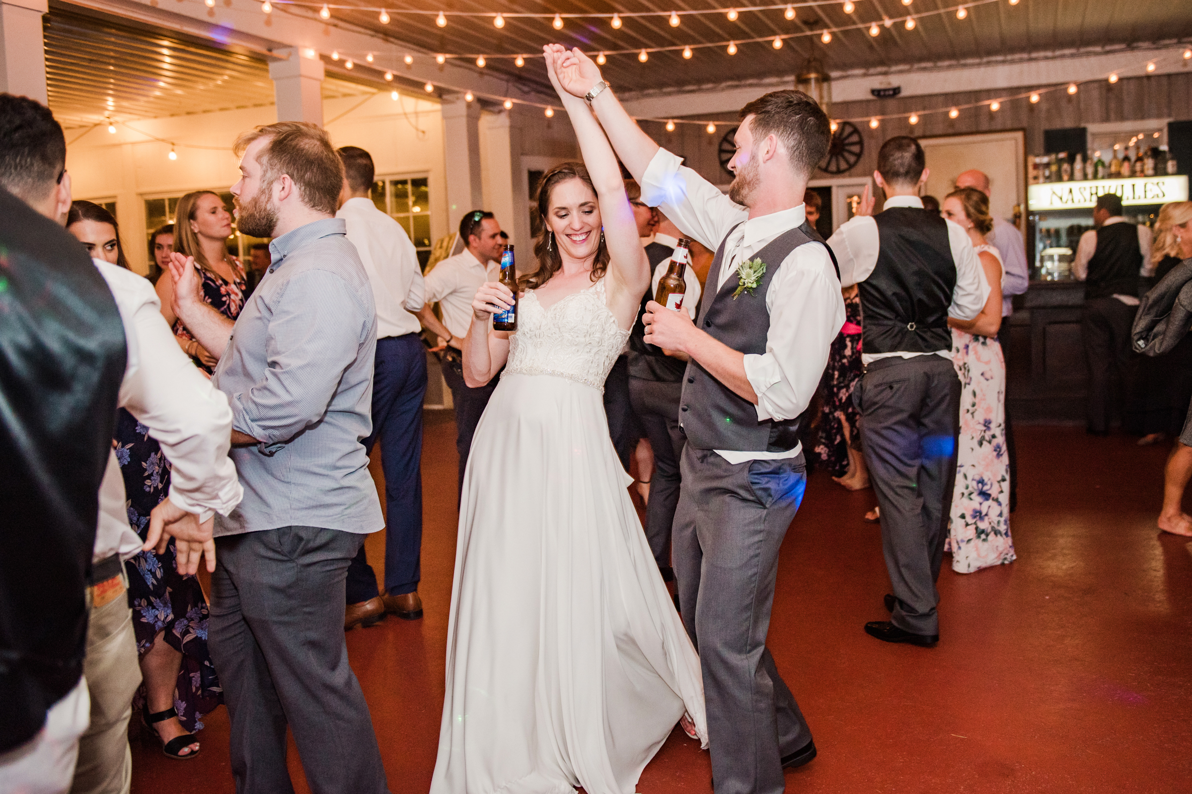 Jerris_Wadsworth_Wedding_Barn_Rochester_Wedding_JILL_STUDIO_Rochester_NY_Photographer_DSC_3245.jpg