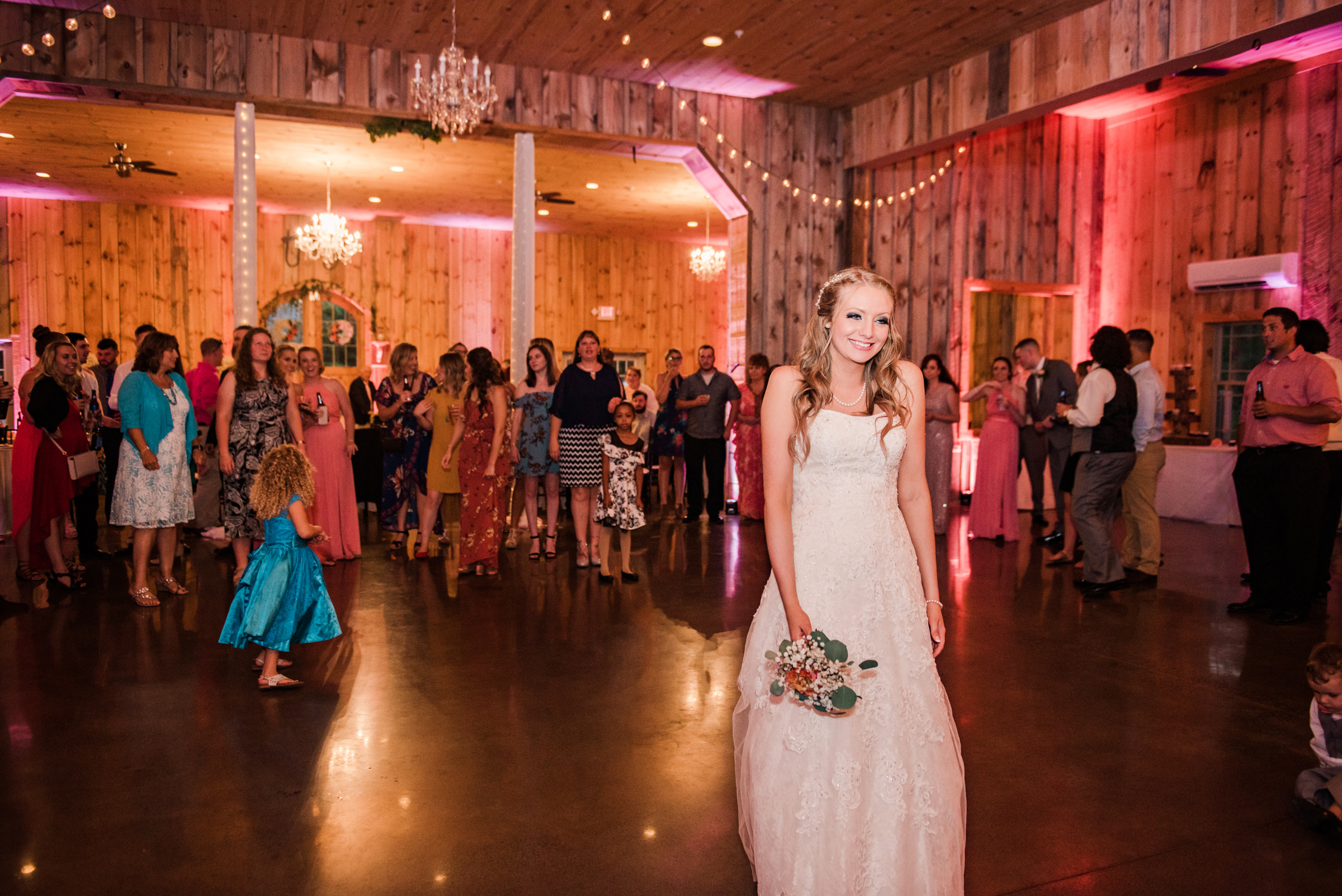 Wolf_Oak_Acres_Central_NY_Wedding_JILL_STUDIO_Rochester_NY_Photographer_DSC_9078.jpg