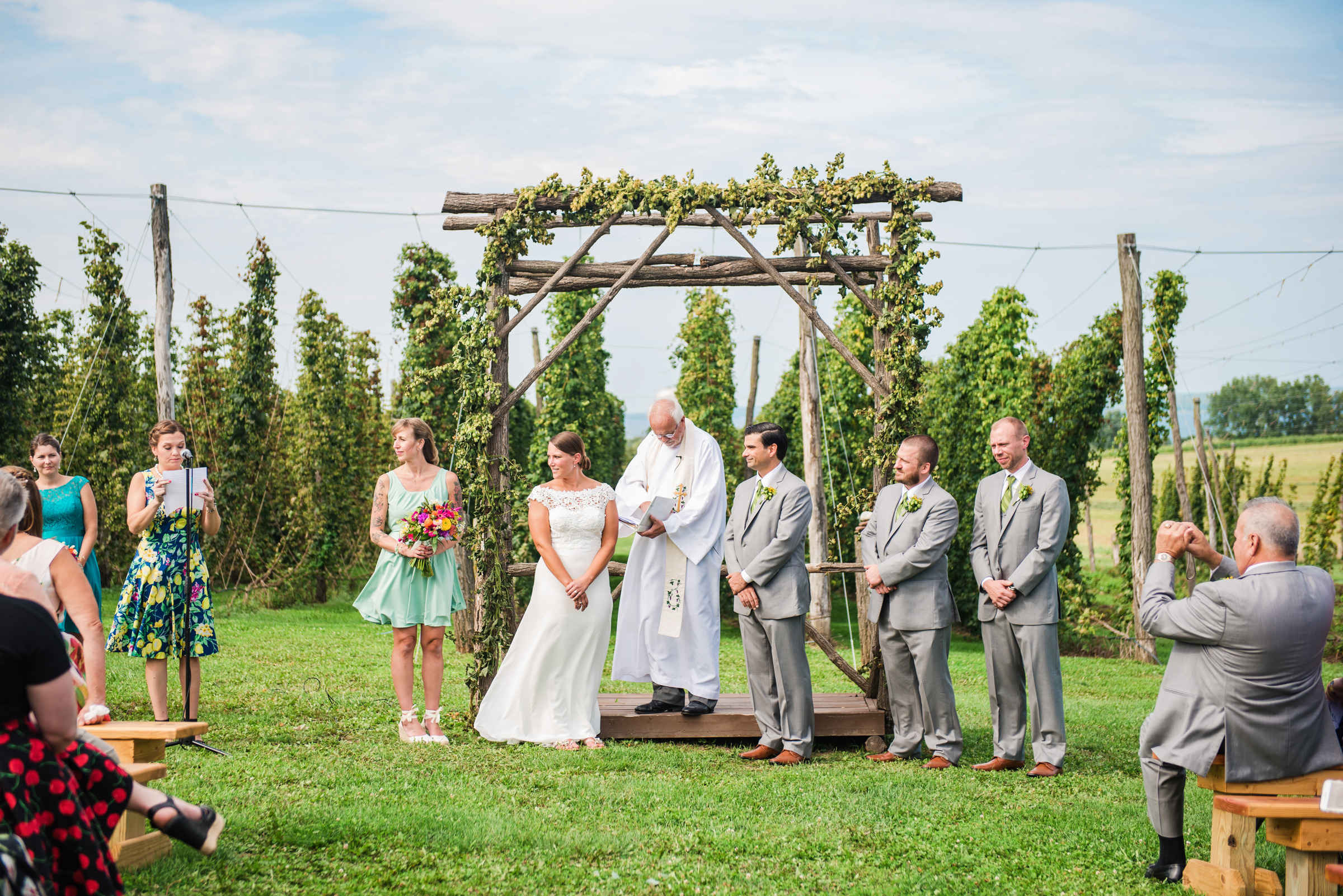 Climbing_Bines_Finger_Lakes_Wedding_JILL_STUDIO_Rochester_NY_Photographer_161329.jpg