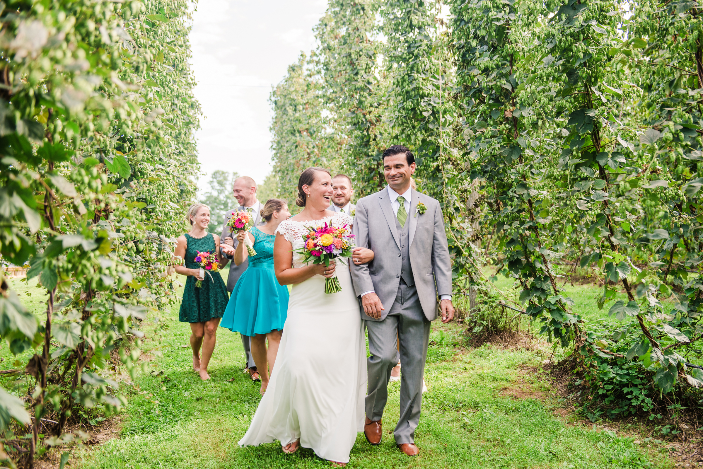 Climbing_Bines_Finger_Lakes_Wedding_JILL_STUDIO_Rochester_NY_Photographer_164706.jpg