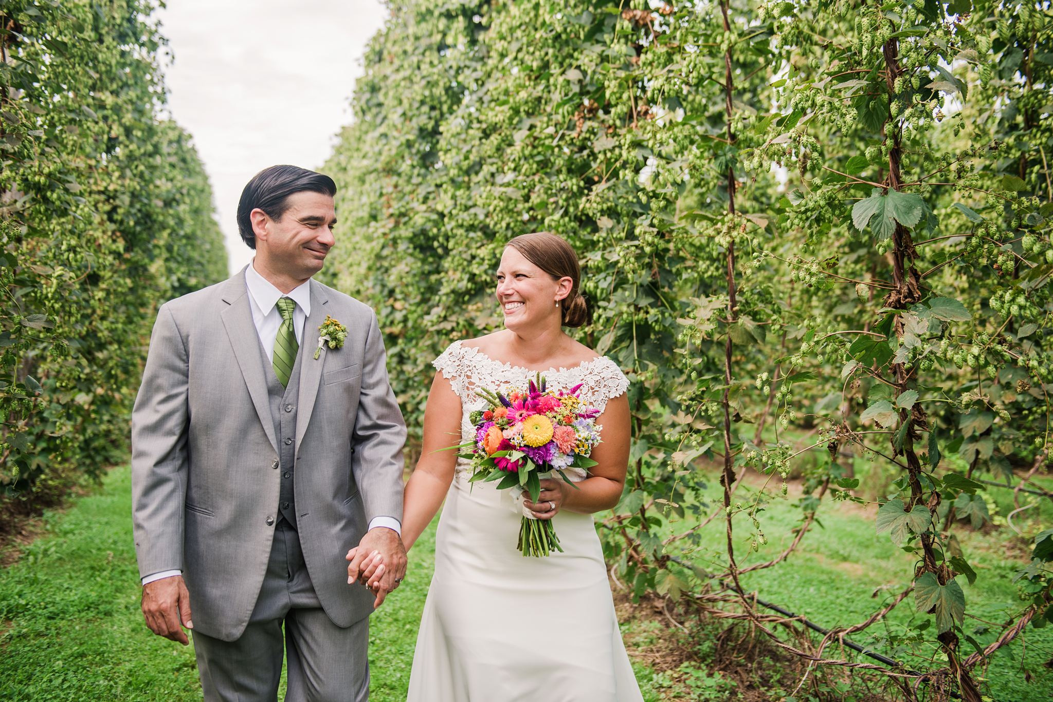 Climbing_Bines_Finger_Lakes_Wedding_JILL_STUDIO_Rochester_NY_Photographer_165200.jpg