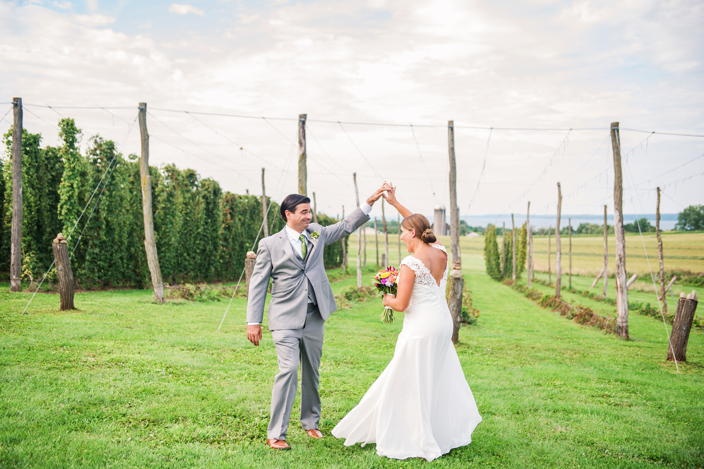 Climbing_Bines_Finger_Lakes_Wedding_JILL_STUDIO_Rochester_NY_Photographer_165622.jpg