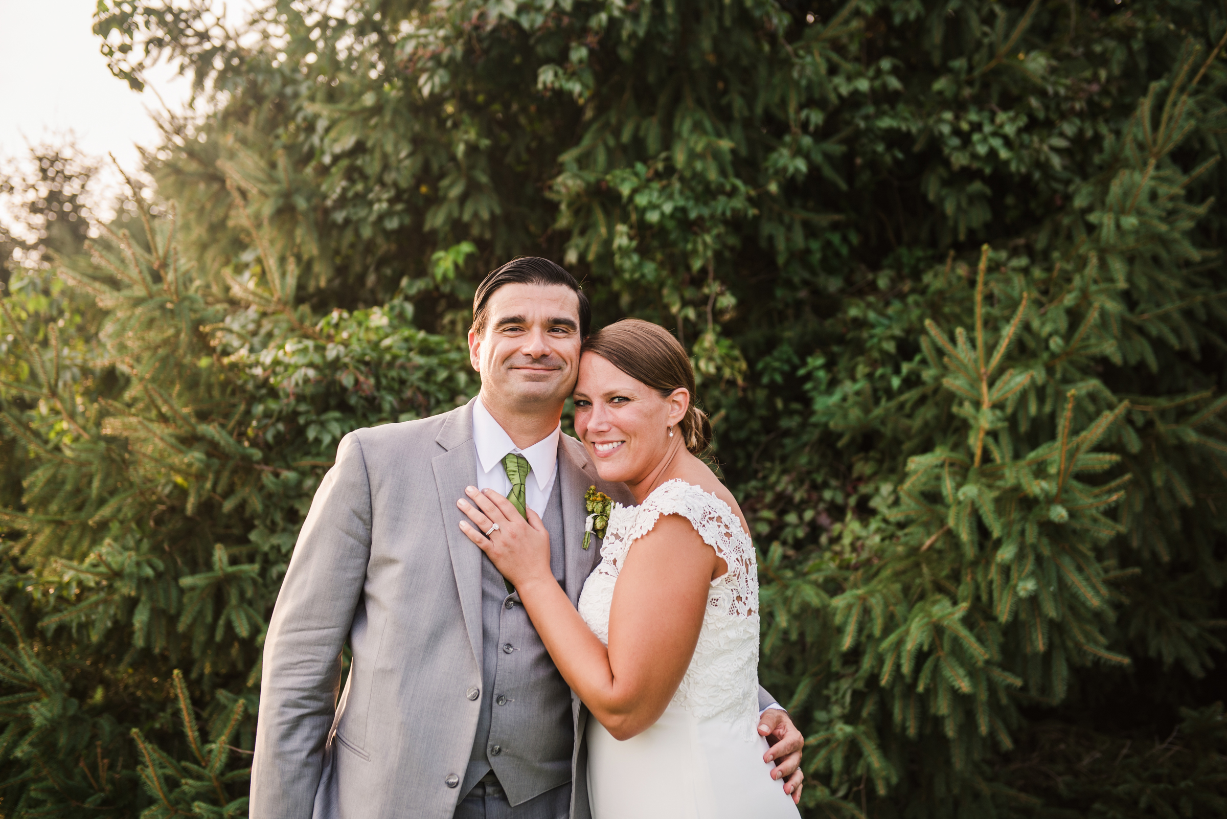 Climbing_Bines_Finger_Lakes_Wedding_JILL_STUDIO_Rochester_NY_Photographer_184907.jpg