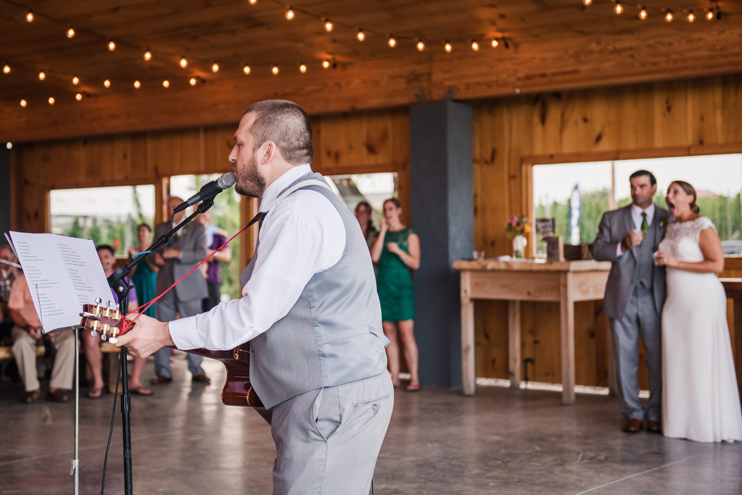 Climbing_Bines_Finger_Lakes_Wedding_JILL_STUDIO_Rochester_NY_Photographer_190704.jpg