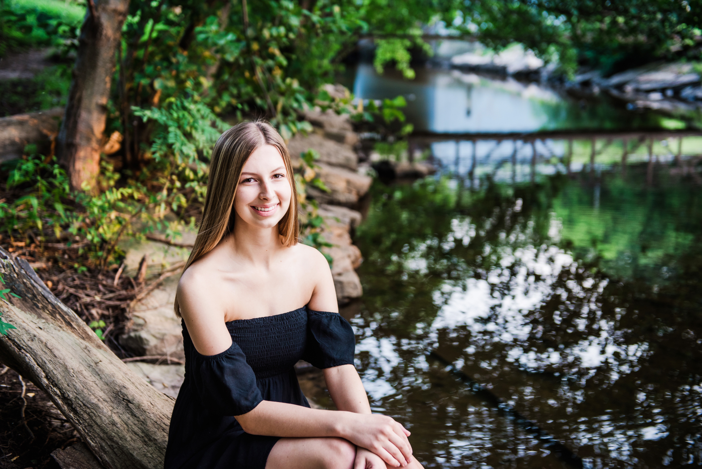 Memorial_Art_Gallery_Webster_Park_Rochester_Senior_Portrait_Session_JILL_STUDIO_Rochester_NY_Photographer_DSC_9703.jpg