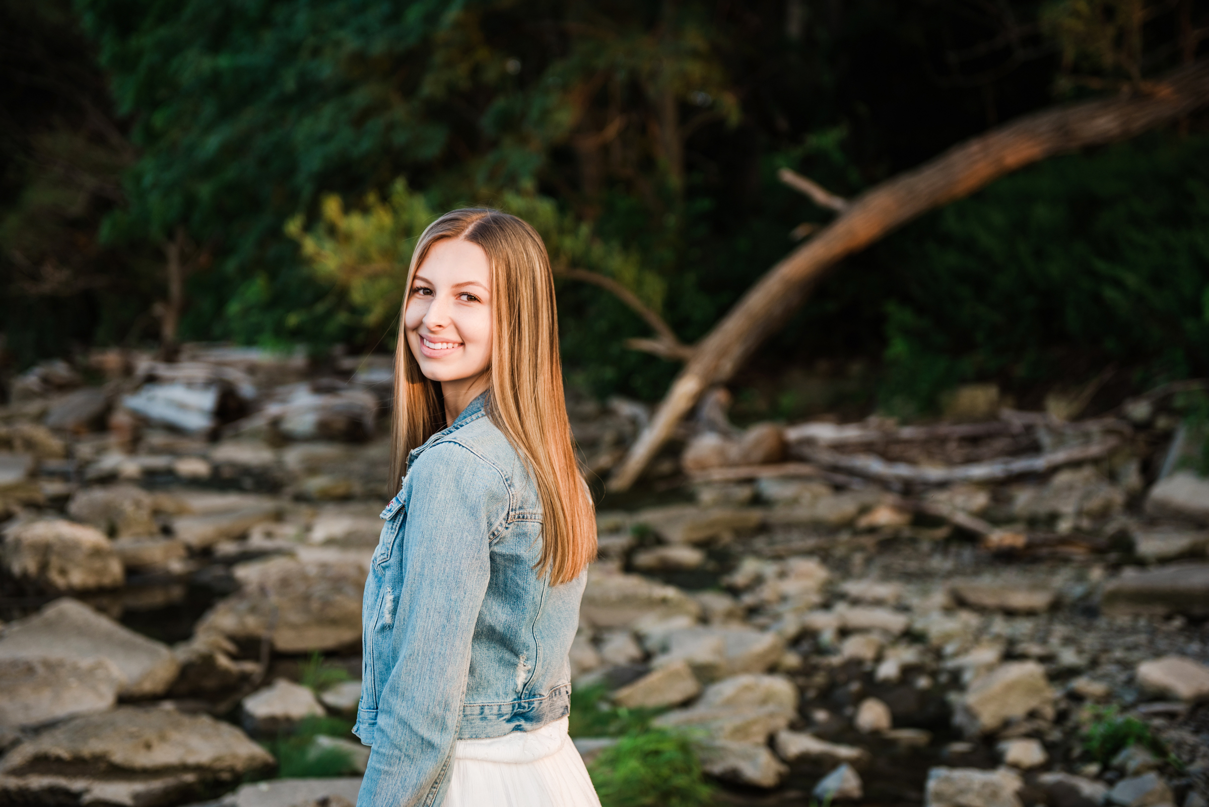 Memorial_Art_Gallery_Webster_Park_Rochester_Senior_Portrait_Session_JILL_STUDIO_Rochester_NY_Photographer_DSC_9790.jpg