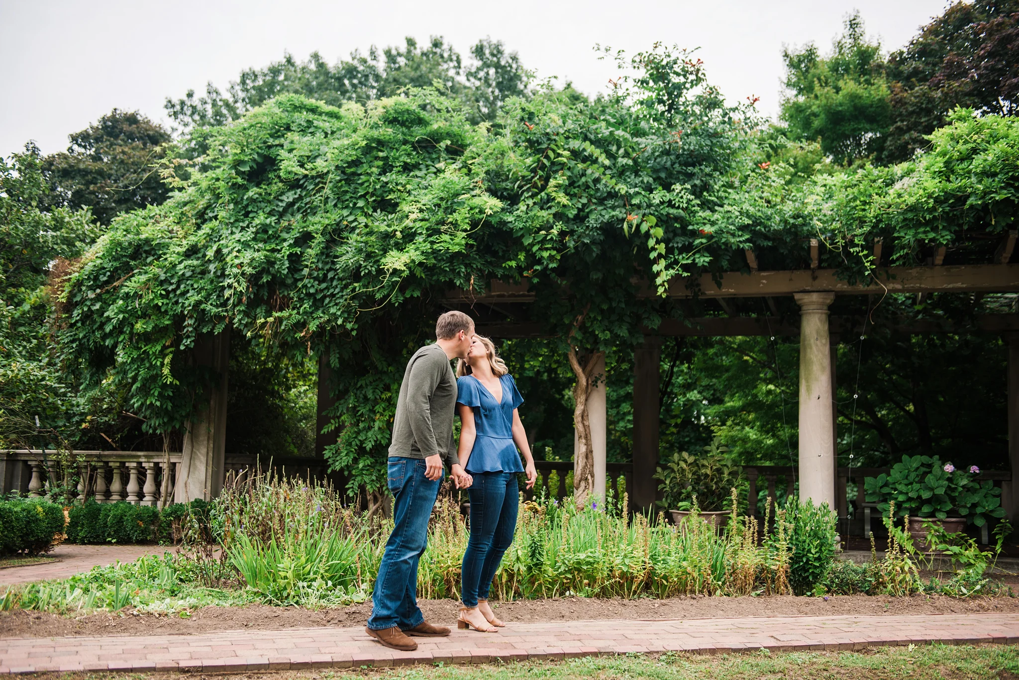 George_Eastman_House_Rochester_Yacht_Club_Rochester_Engagement_Session_JILL_STUDIO_Rochester_NY_Photographer_DSC_8093.jpg