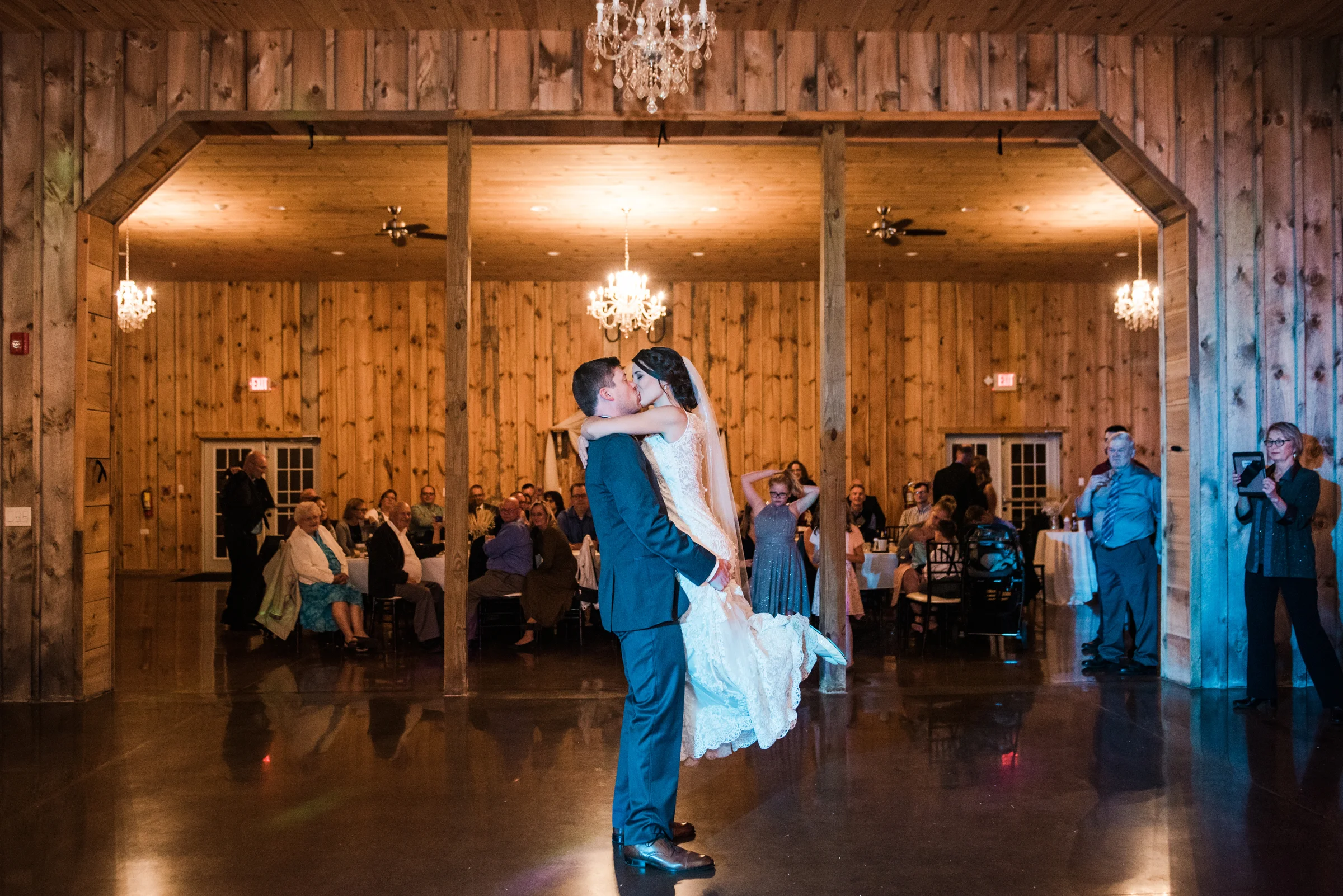 Wolf_Oak_Acres_Central_NY_Wedding_JILL_STUDIO_Rochester_NY_Photographer_DSC_8056.jpg