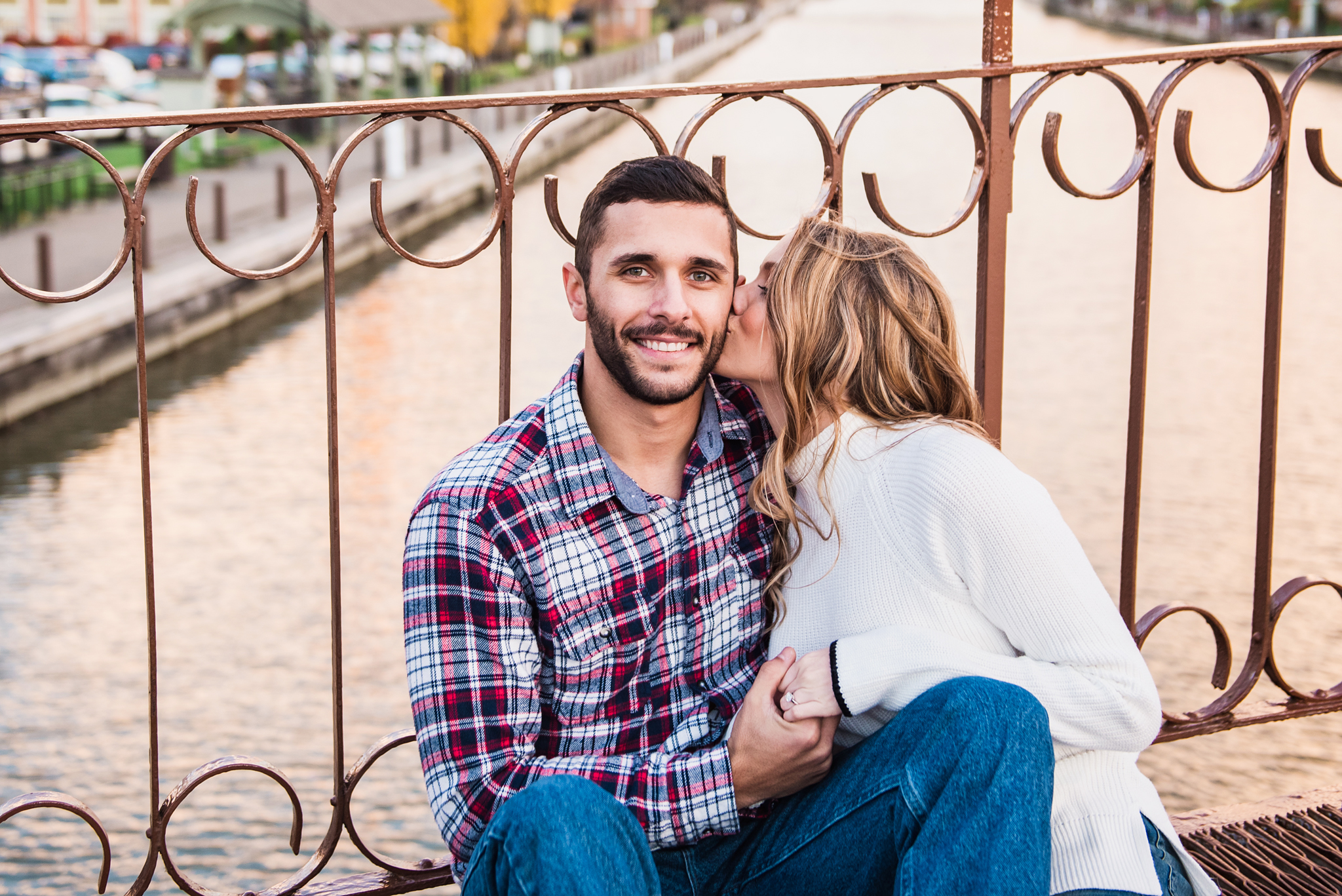 Village_of_Fairport_Rochester_Engagement_Session_JILL_STUDIO_Rochester_NY_Photographer_DSC_8821.jpg