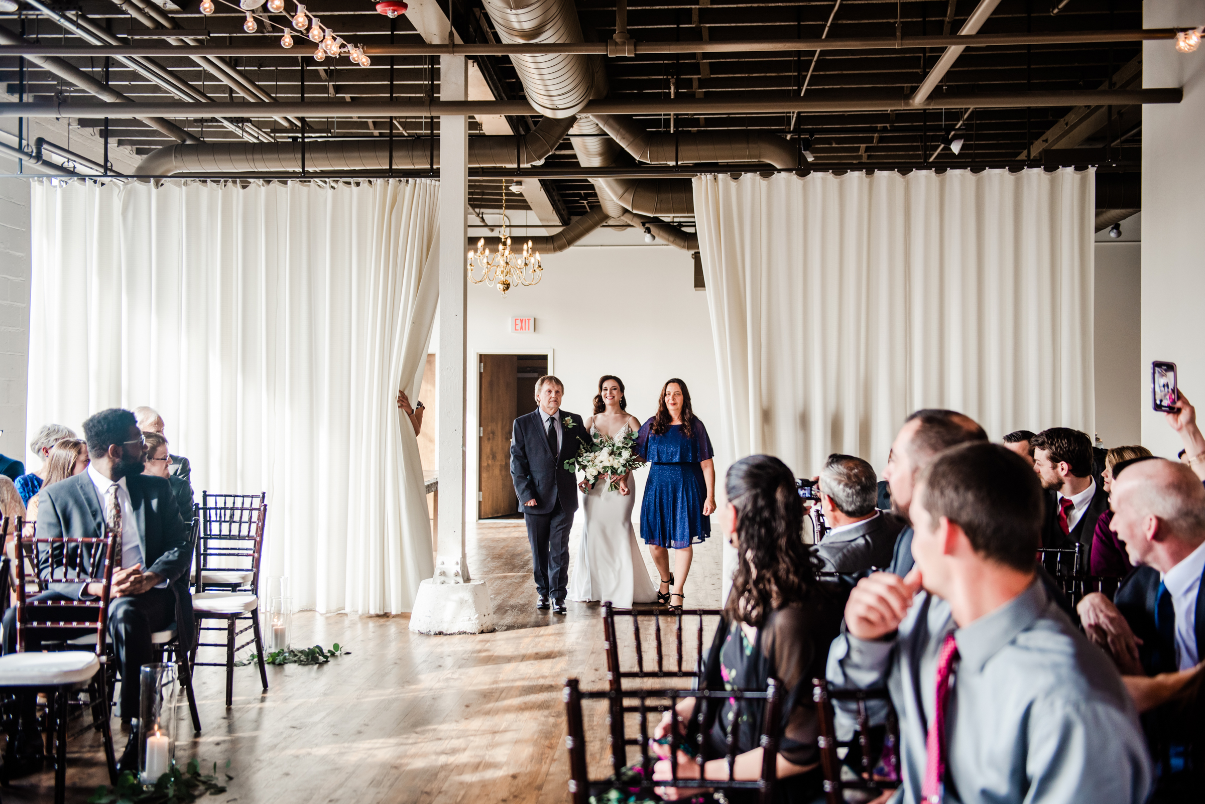 The_Arbor_LoftRochester_Wedding_JILL_STUDIO_Rochester_NY_Photographer_170439.jpg