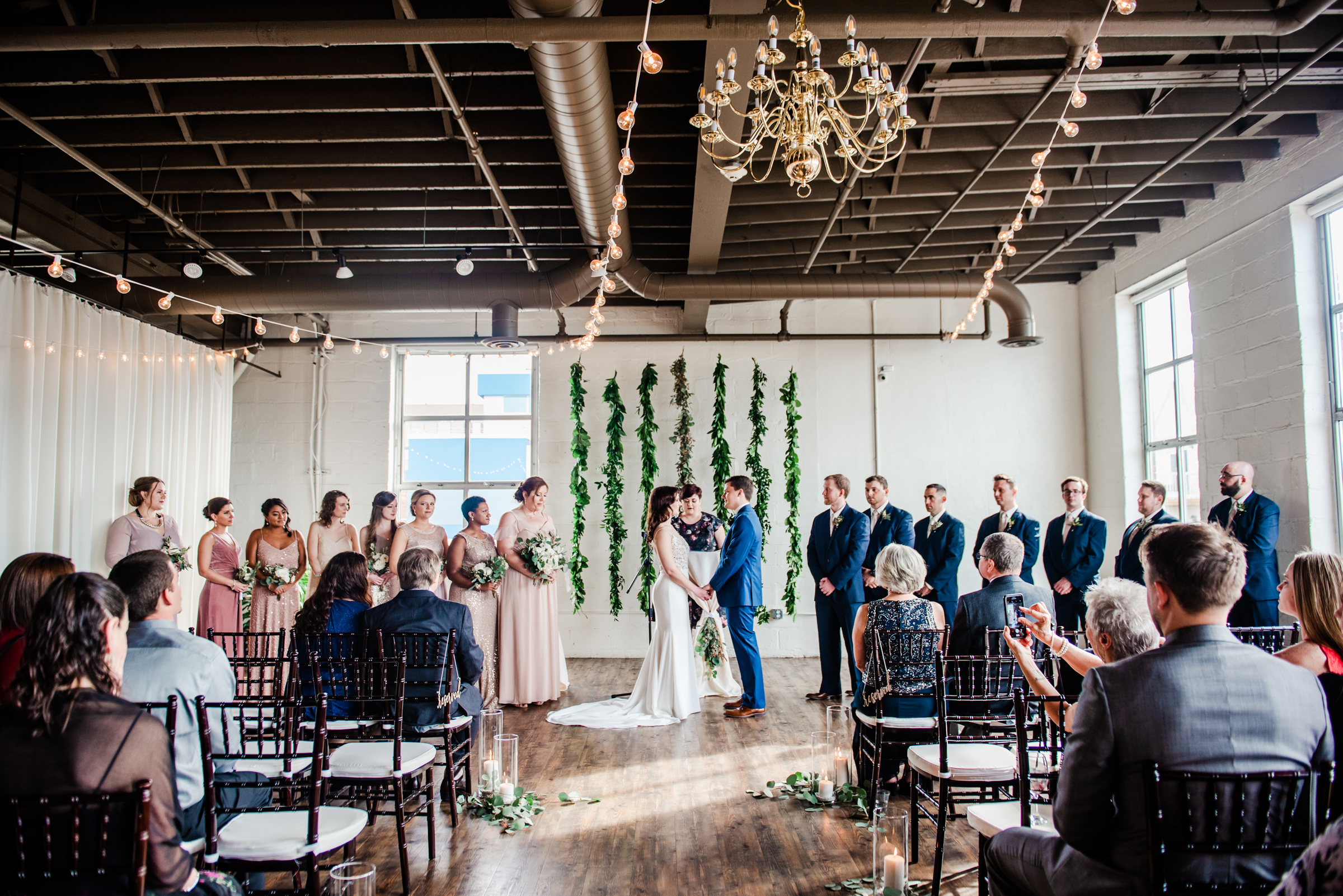 The_Arbor_LoftRochester_Wedding_JILL_STUDIO_Rochester_NY_Photographer_170533.jpg