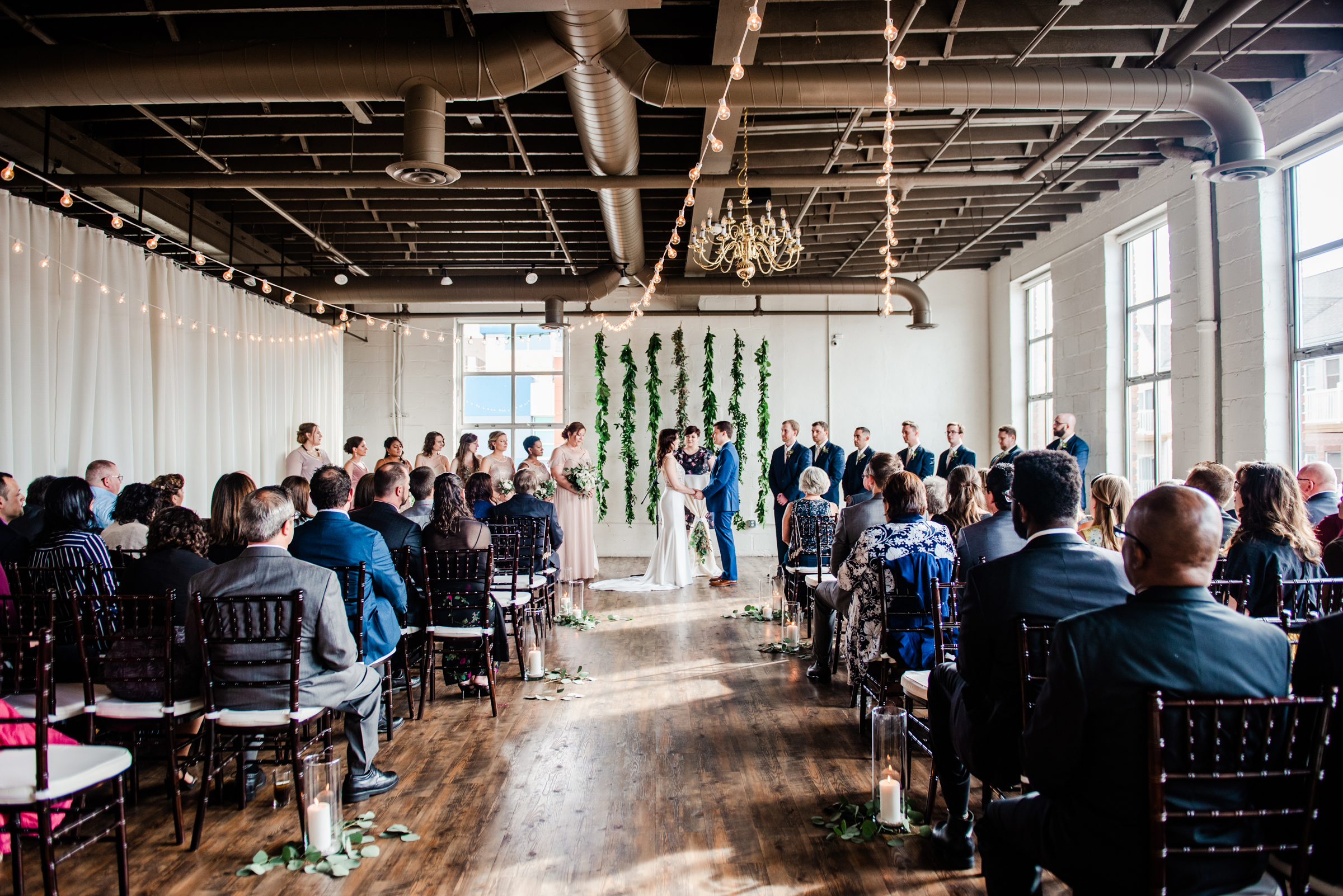 The_Arbor_LoftRochester_Wedding_JILL_STUDIO_Rochester_NY_Photographer_170702.jpg