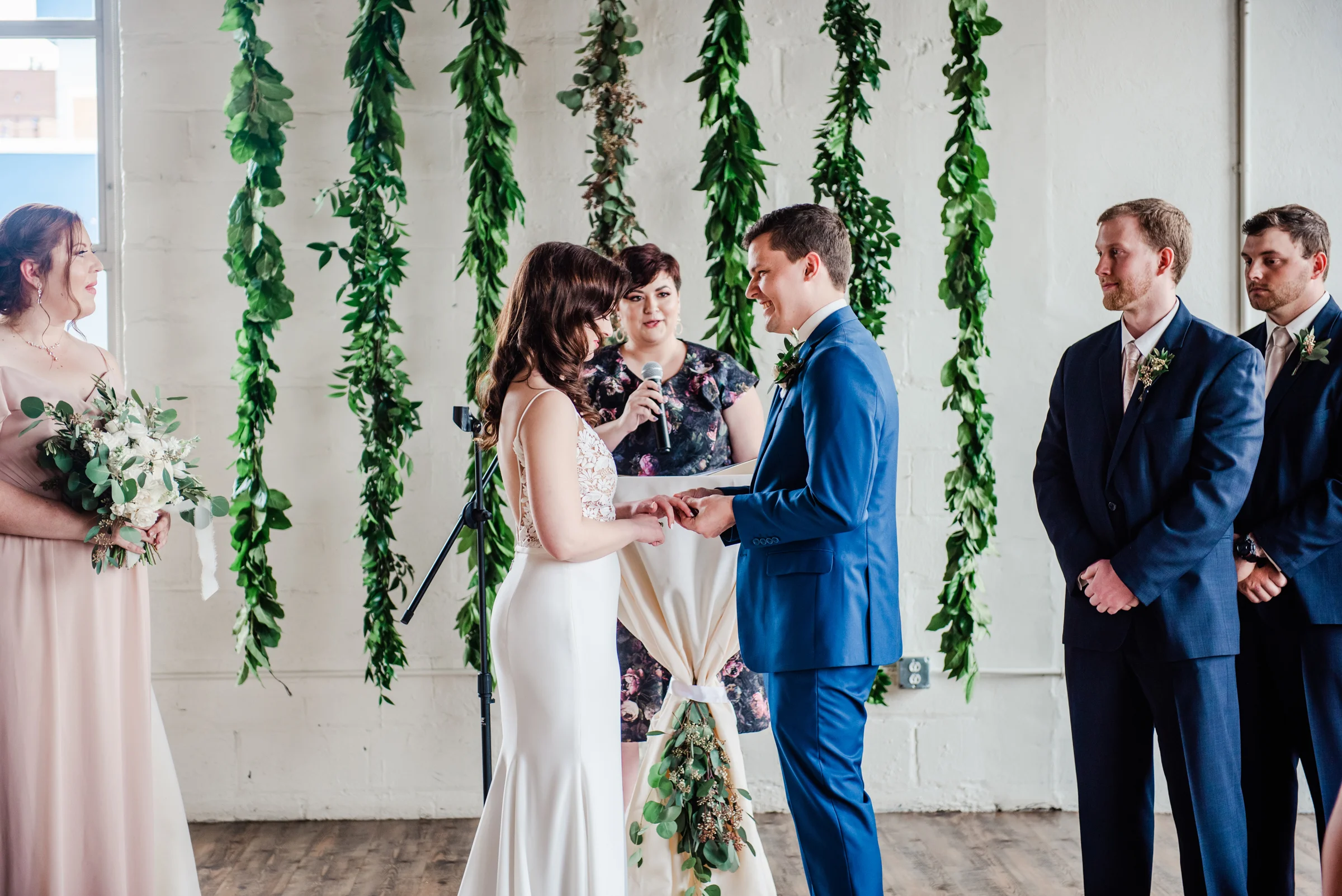 The_Arbor_LoftRochester_Wedding_JILL_STUDIO_Rochester_NY_Photographer_171522.jpg