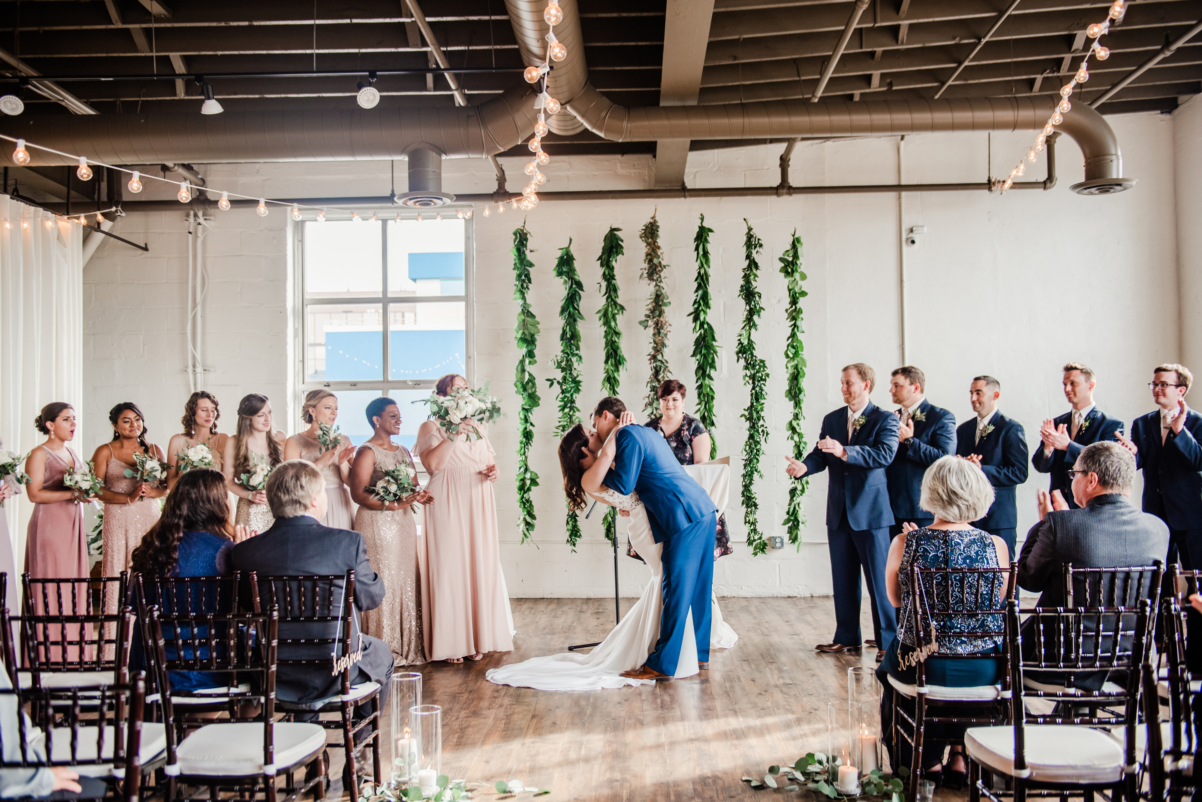 The_Arbor_LoftRochester_Wedding_JILL_STUDIO_Rochester_NY_Photographer_171655.jpg