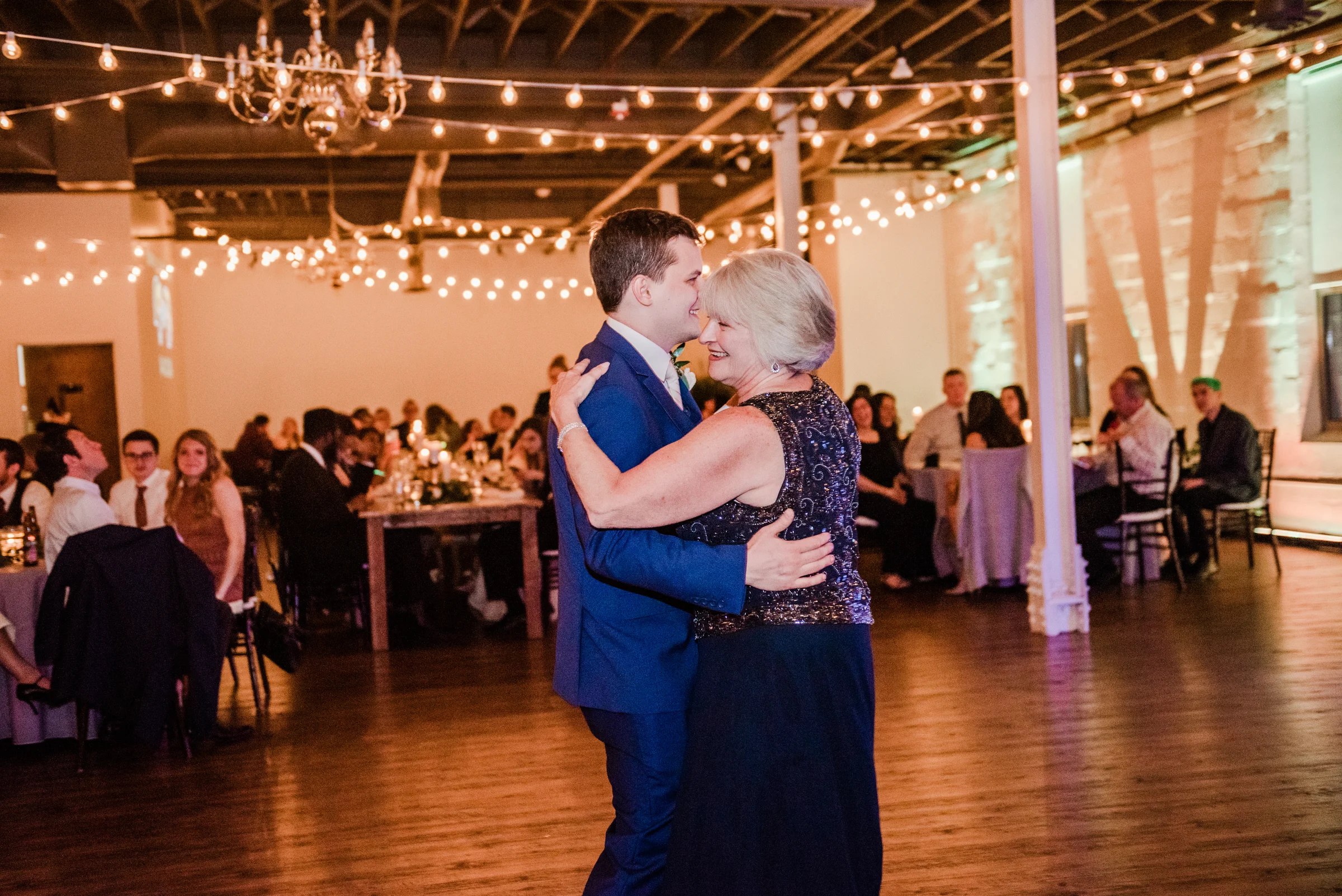 The_Arbor_LoftRochester_Wedding_JILL_STUDIO_Rochester_NY_Photographer_201839.jpg