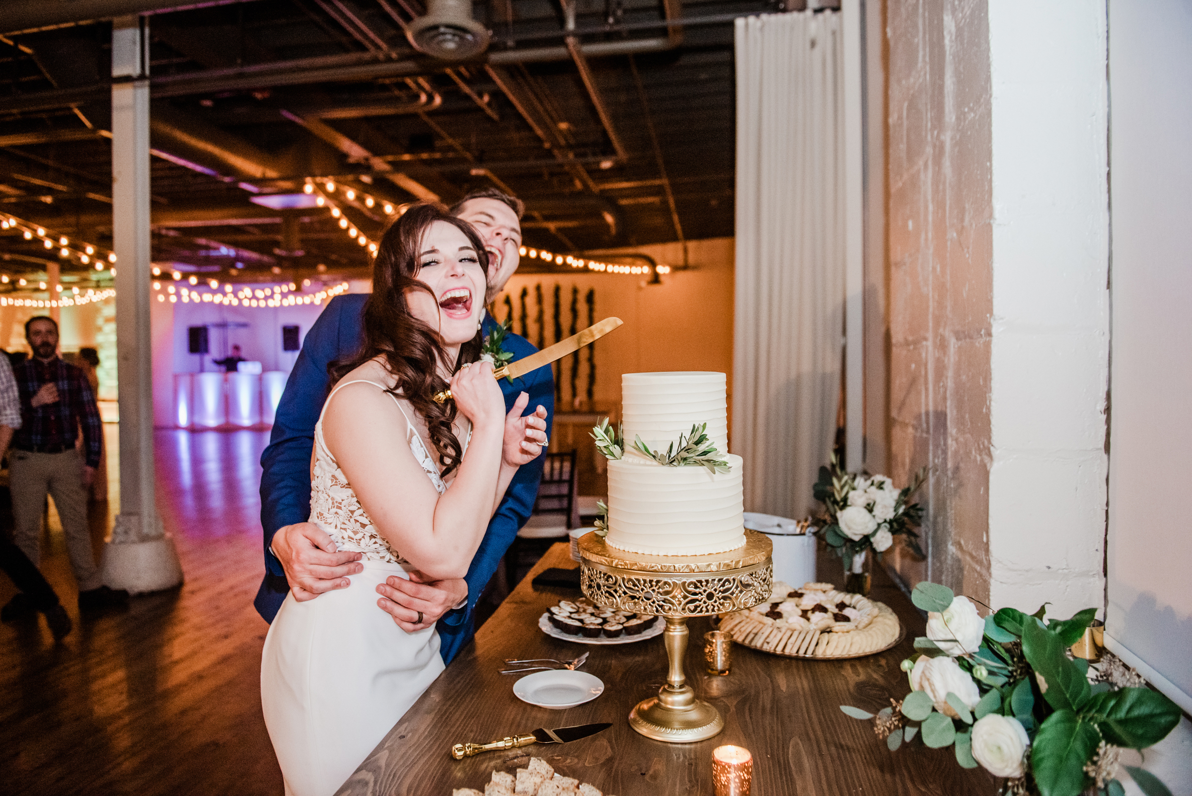 The_Arbor_LoftRochester_Wedding_JILL_STUDIO_Rochester_NY_Photographer_202137.jpg