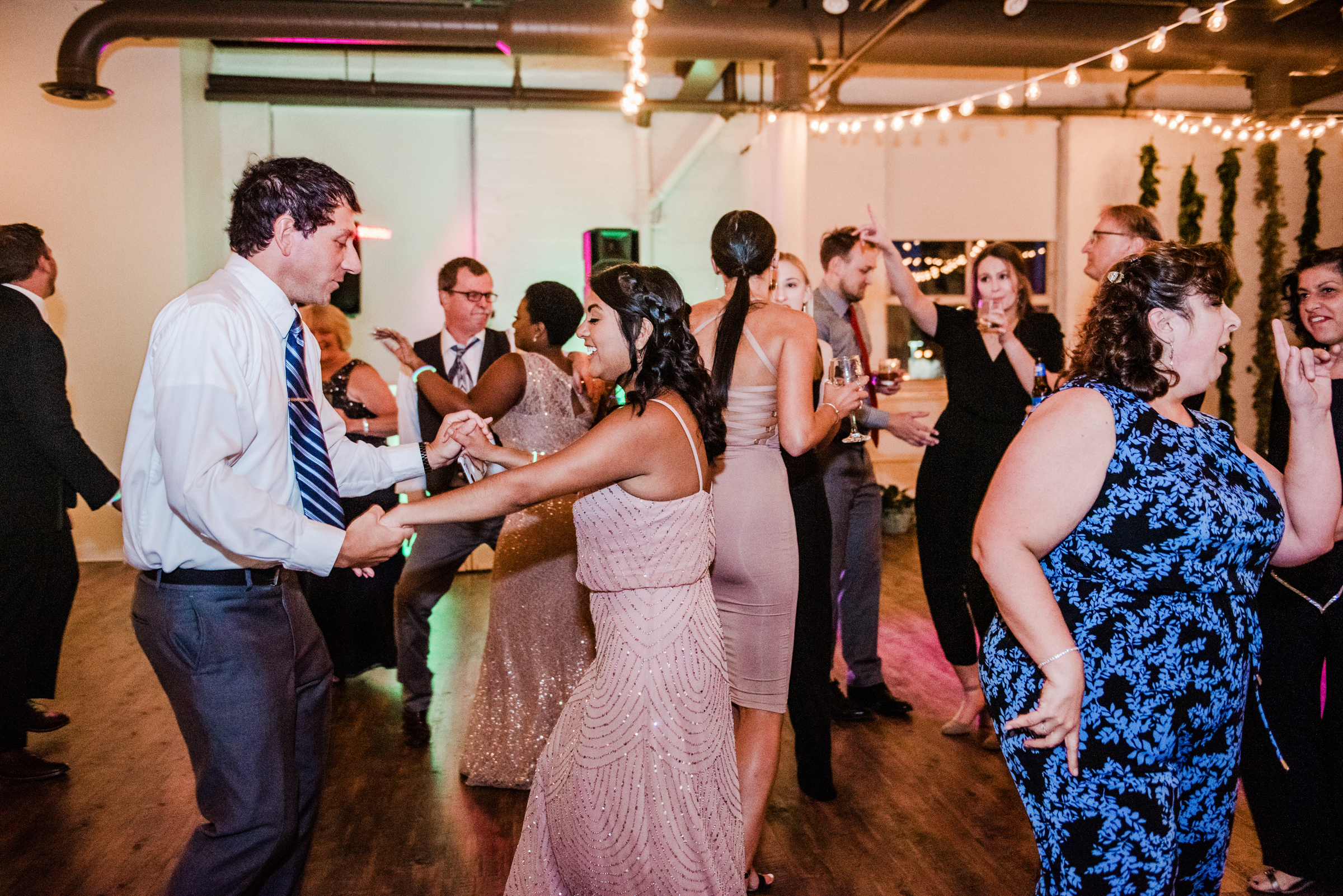 The_Arbor_LoftRochester_Wedding_JILL_STUDIO_Rochester_NY_Photographer_202839.jpg