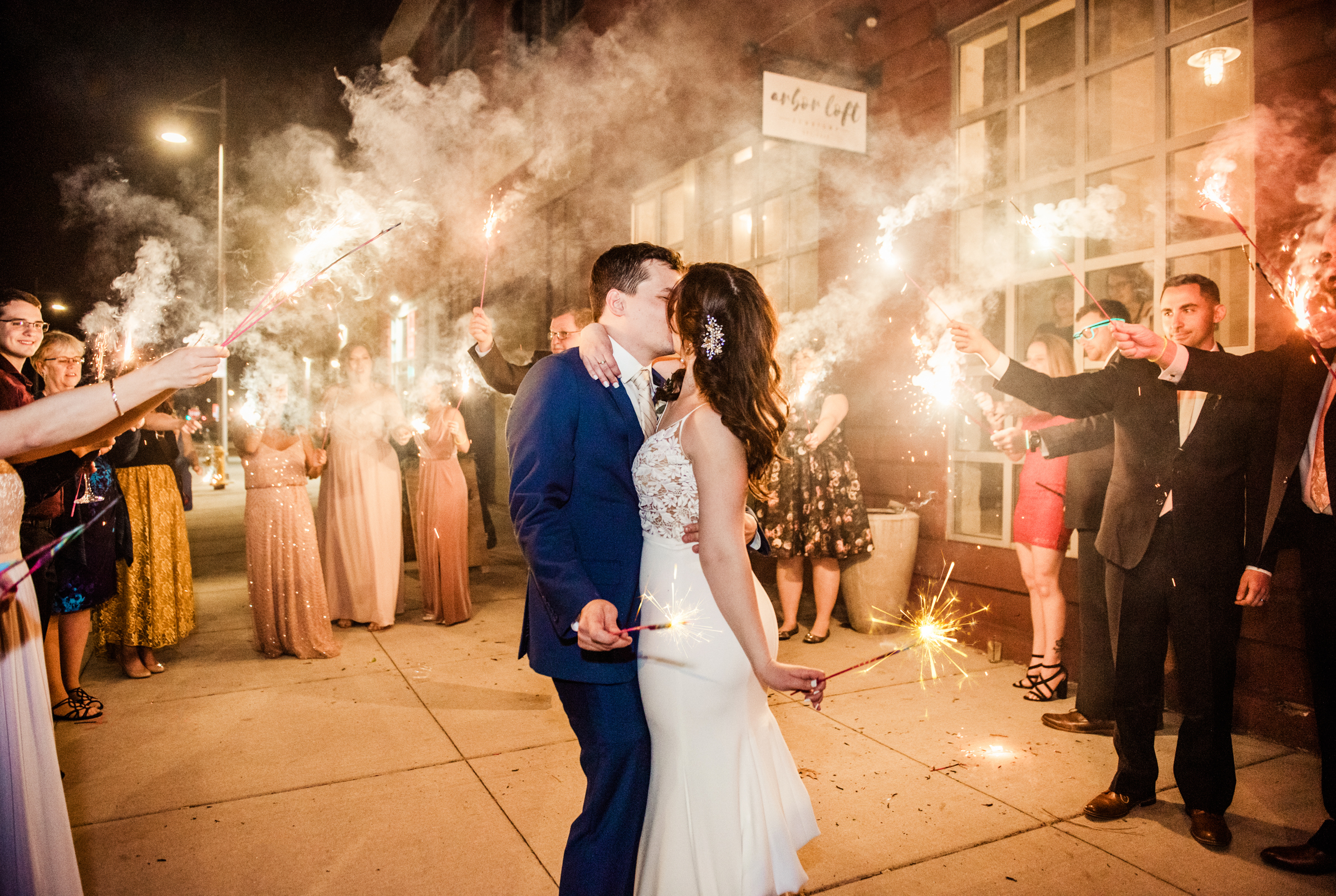 The_Arbor_LoftRochester_Wedding_JILL_STUDIO_Rochester_NY_Photographer_205246.jpg