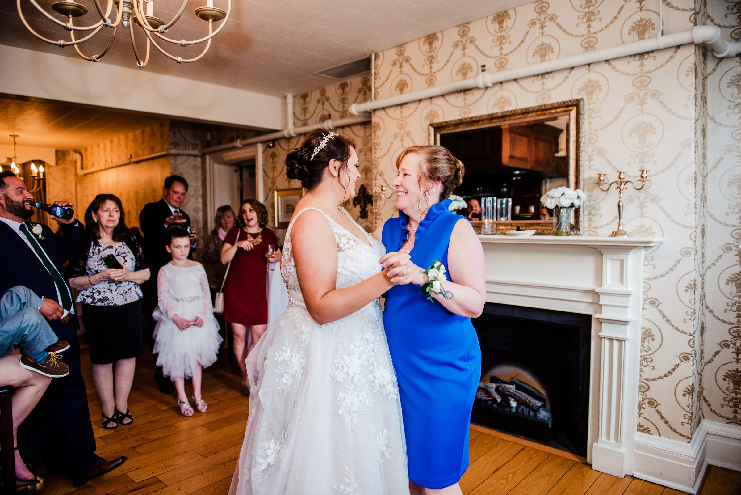 Village_of_Pittsford_Rochester_Wedding_JILL_STUDIO_Rochester_NY_Photographer_DSC_1893.jpg