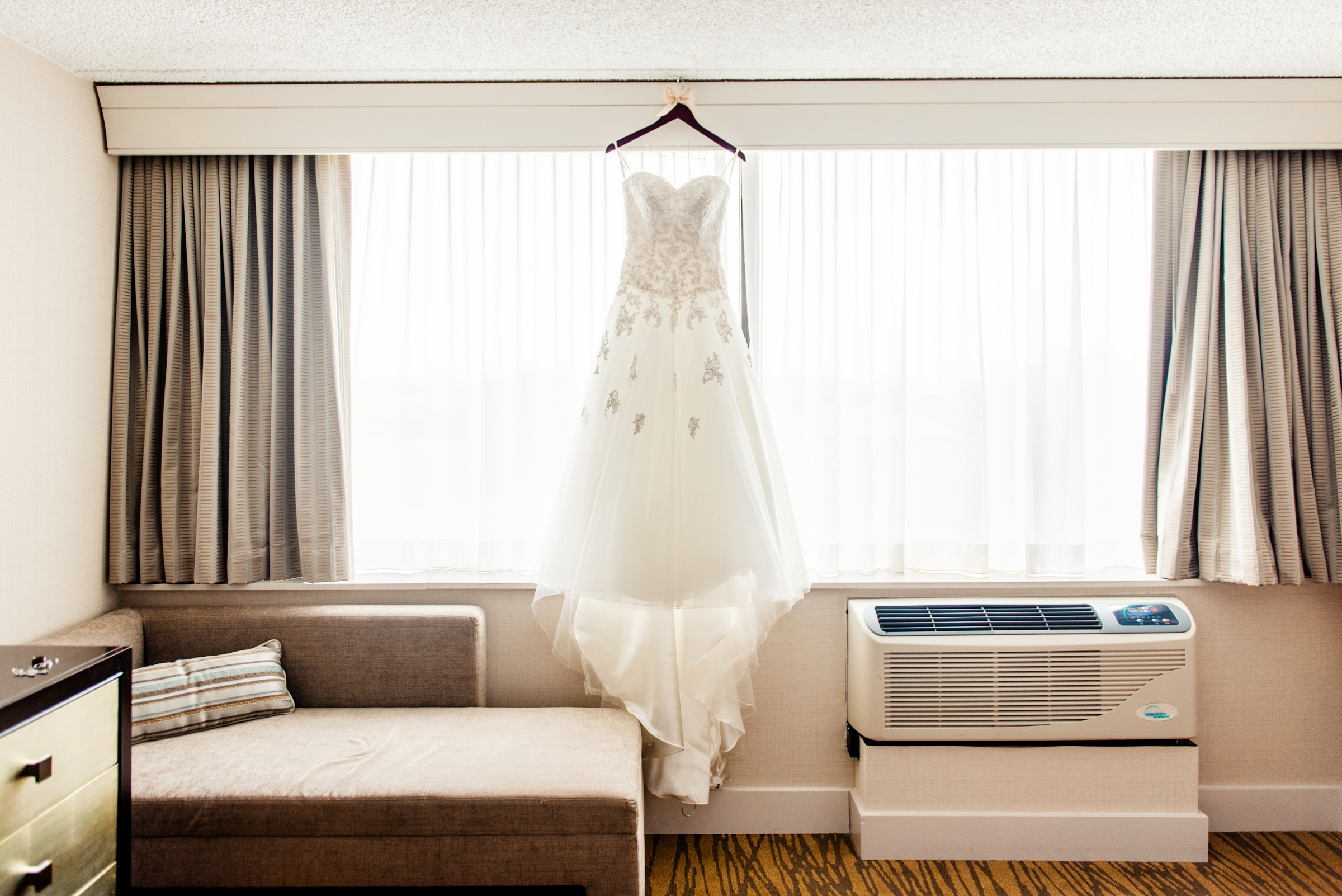 Double_Tree_by_Hilton_Rochester_Wedding_JILL_STUDIO_Rochester_NY_Photographer_DSC_3429.jpg