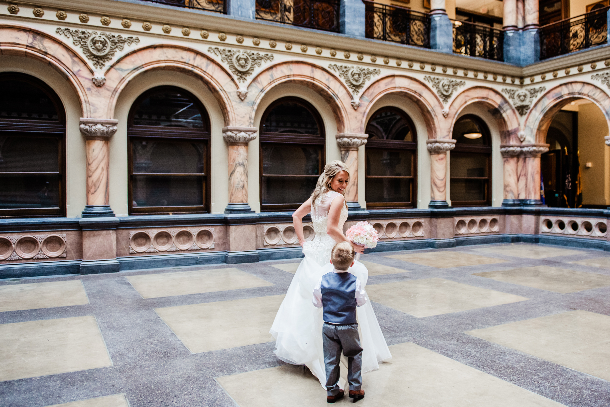 Double_Tree_by_Hilton_Rochester_Wedding_JILL_STUDIO_Rochester_NY_Photographer_DSC_3645.jpg