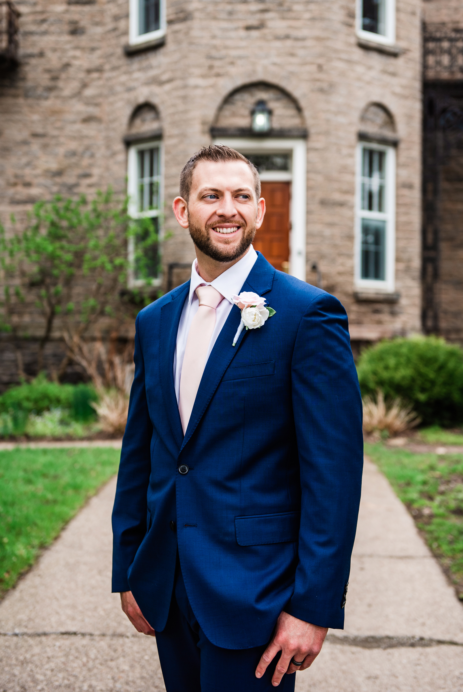 Double_Tree_by_Hilton_Rochester_Wedding_JILL_STUDIO_Rochester_NY_Photographer_DSC_4046.jpg