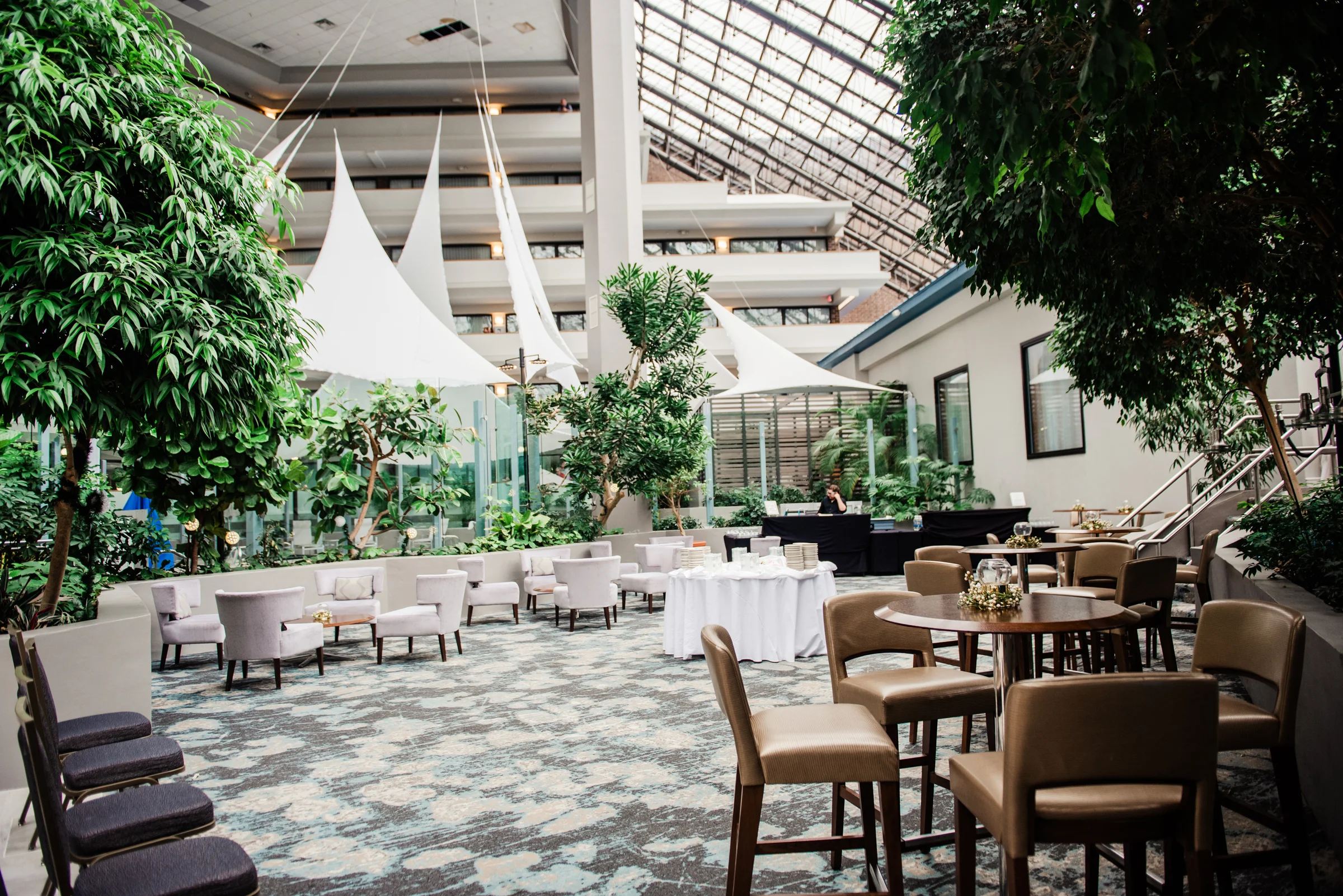 Double_Tree_by_Hilton_Rochester_Wedding_JILL_STUDIO_Rochester_NY_Photographer_DSC_4088.jpg