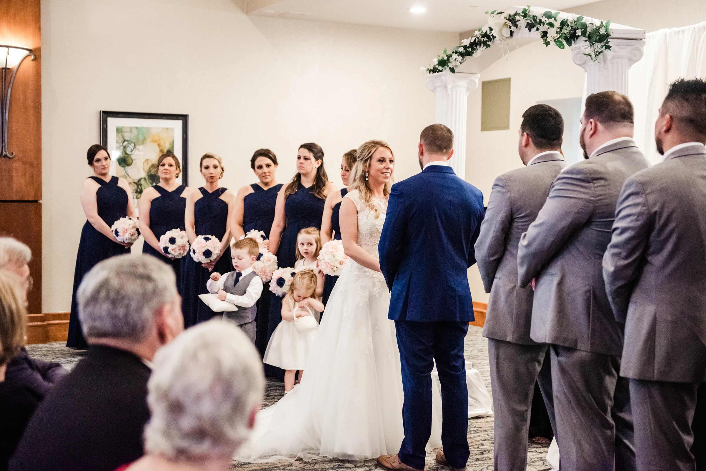 Double_Tree_by_Hilton_Rochester_Wedding_JILL_STUDIO_Rochester_NY_Photographer_DSC_4209.jpg
