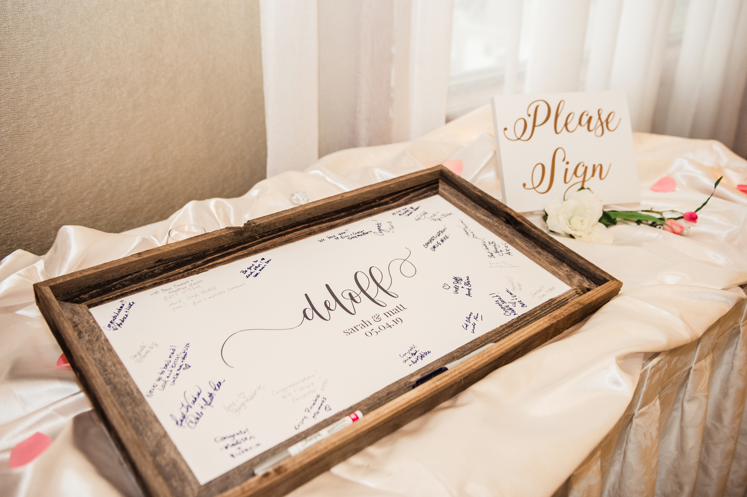 Double_Tree_by_Hilton_Rochester_Wedding_JILL_STUDIO_Rochester_NY_Photographer_DSC_4415.jpg