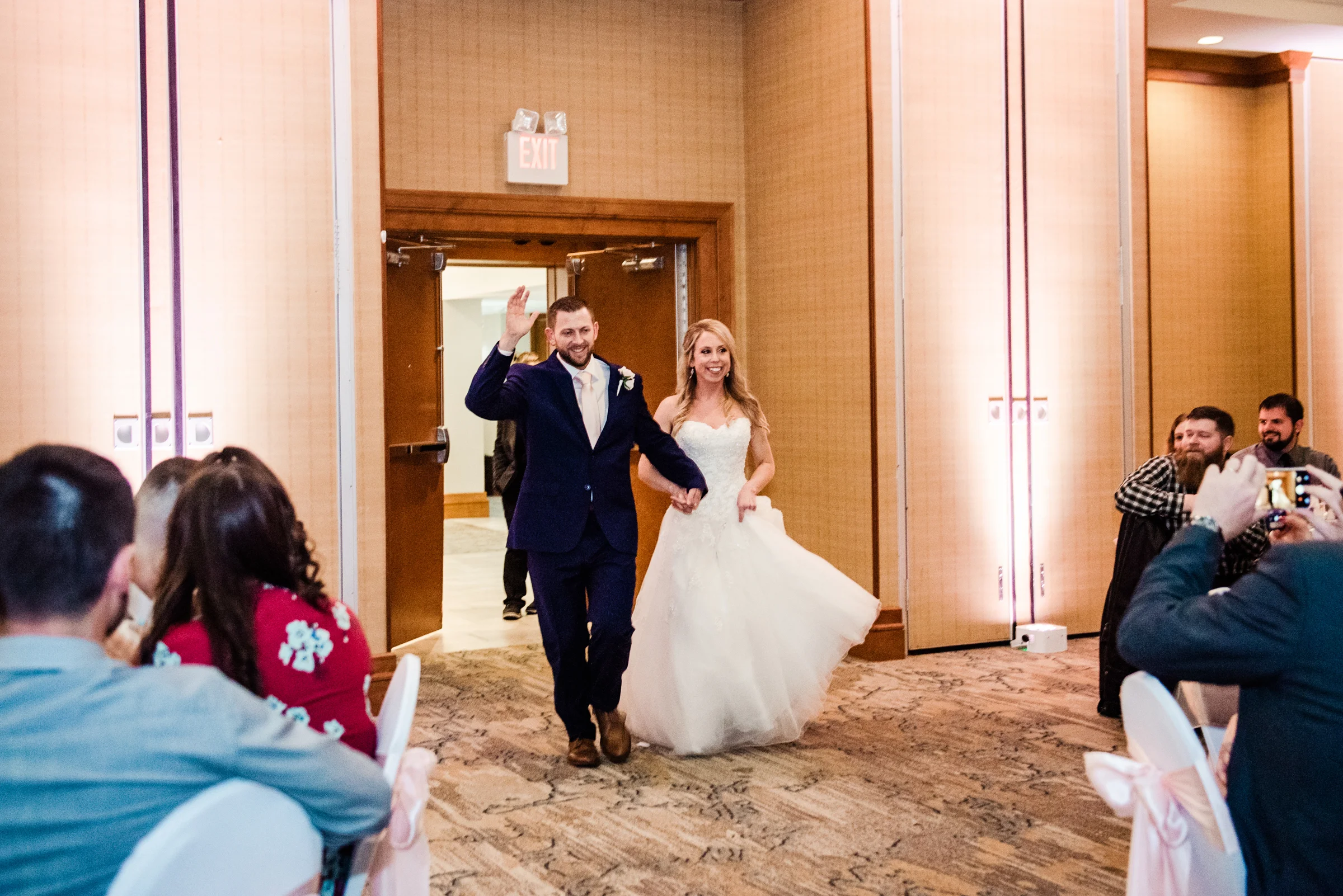 Double_Tree_by_Hilton_Rochester_Wedding_JILL_STUDIO_Rochester_NY_Photographer_DSC_4472.jpg