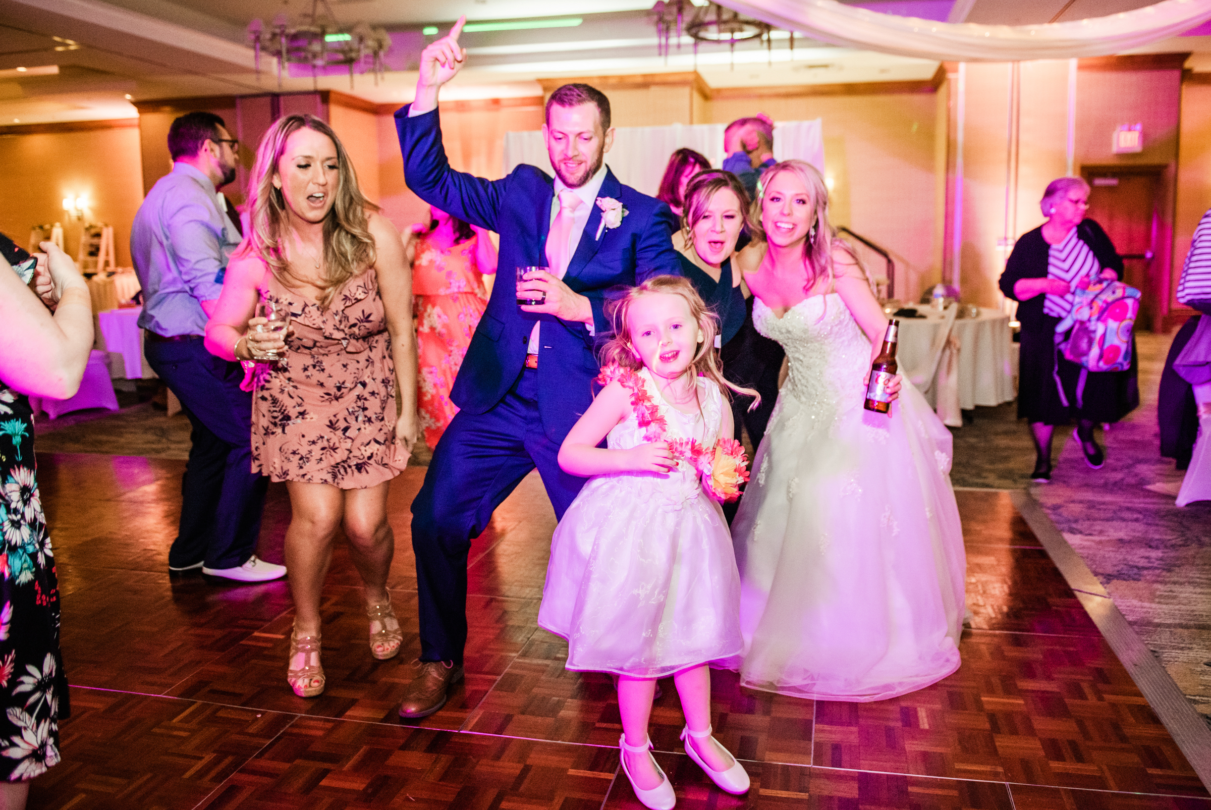 Double_Tree_by_Hilton_Rochester_Wedding_JILL_STUDIO_Rochester_NY_Photographer_DSC_4983.jpg