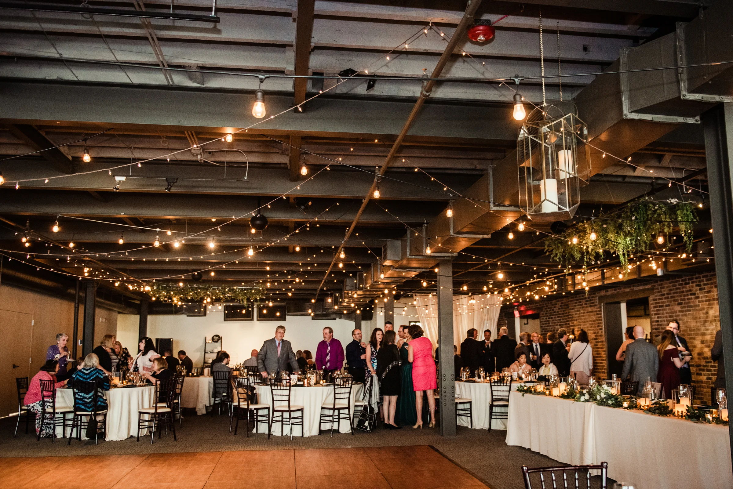 SKY_Armory_Syracuse_Wedding_JILL_STUDIO_Rochester_NY_Photographer_DSC_6025.jpg