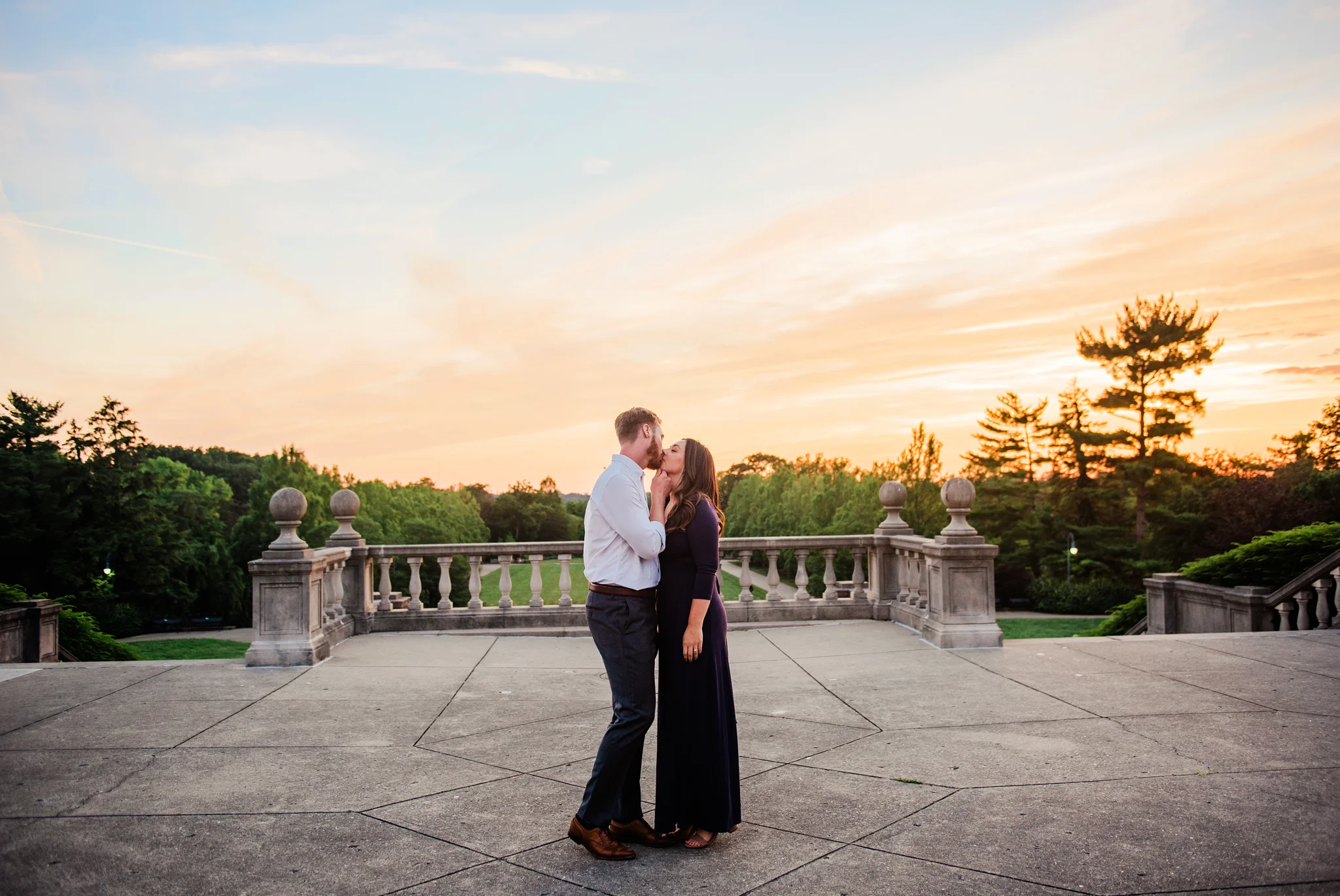 Smale_Riverfront_Park_Ault_Park_Cincinnati_Engagement_Session_JILL_STUDIO_Rochester_NY_Photographer_210243.jpg